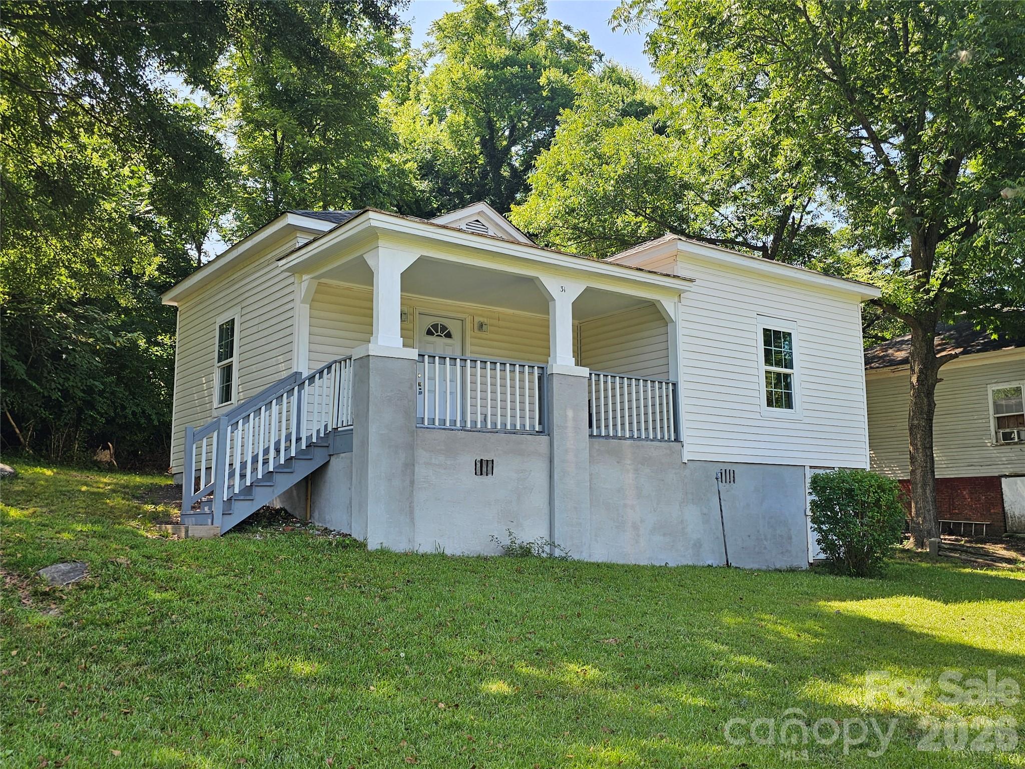 PRICE REDUCTION! MOTIVATED SELLER!! Great opportunity to add this property to your investment portfolio or make it home of your own!! Lots of development in the area. Two-bedroom, one full bath with .22-acre lot. Recent interior renovations include laminate and tile flooring, paint, doors, and bathroom with vanity and tiled shower. Exterior renovations include new windows, and roof. Electrical updates permitted. No HOA! Bring your buyers and make this their new home!