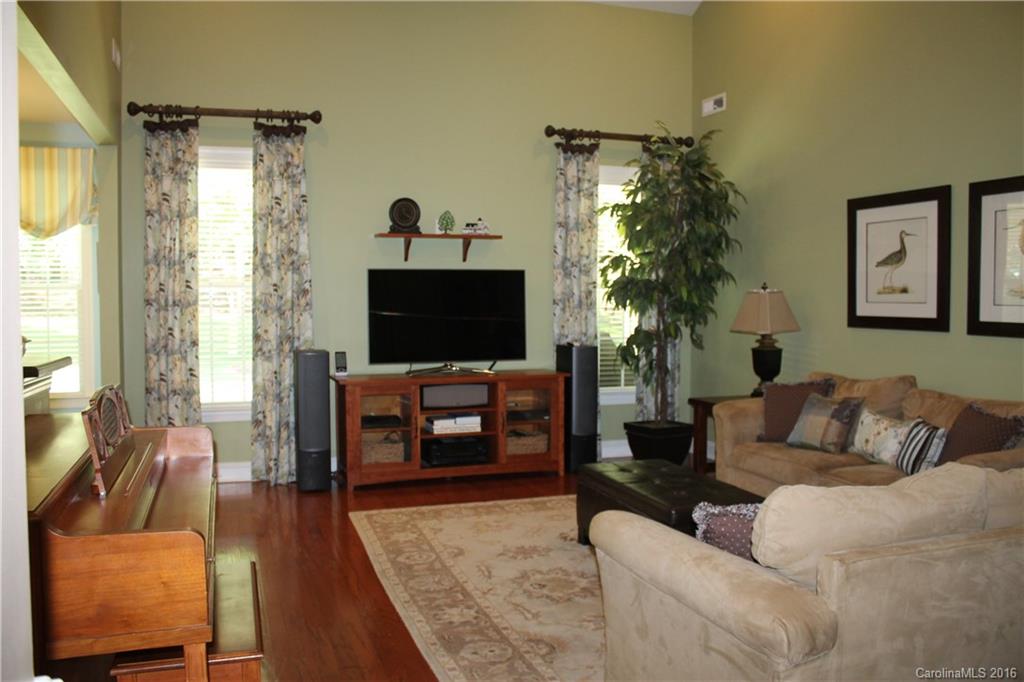 Forest Lakes - Residential