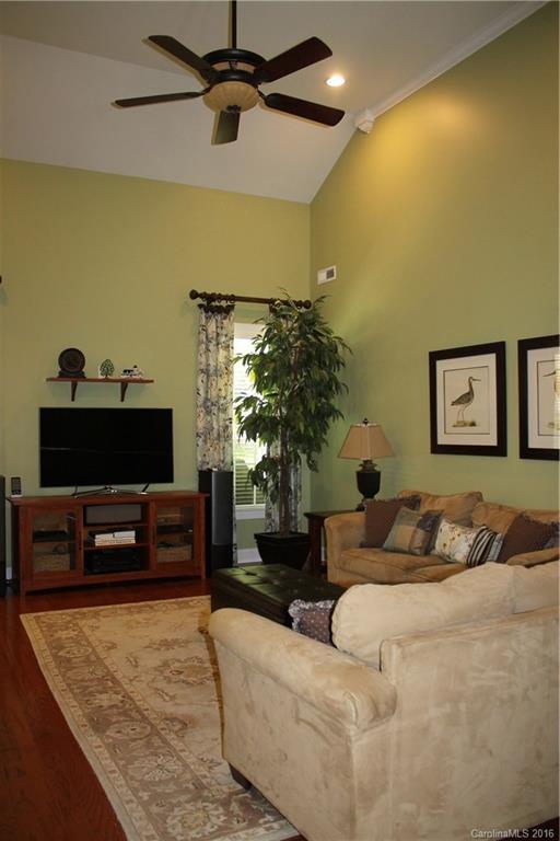 Forest Lakes - Residential
