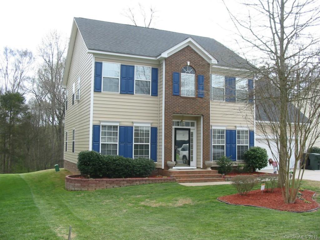 Very nice 3 bedroom 2 1/2 bath 2 story on landscaped lot, bonus room, fireplace, hardwoods, stainless steel appliances, very clean, move in condition