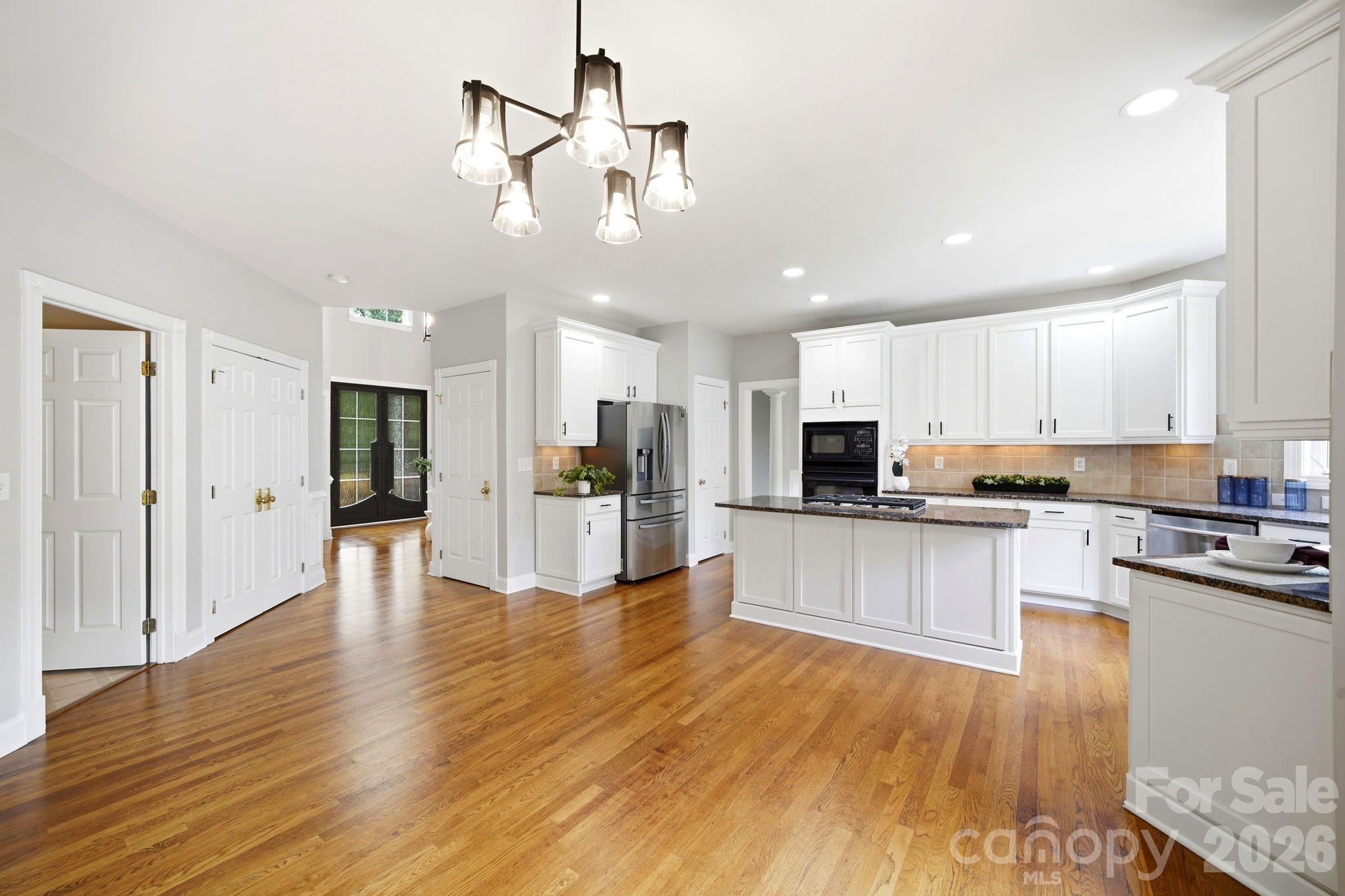 Country Club Estates - Residential