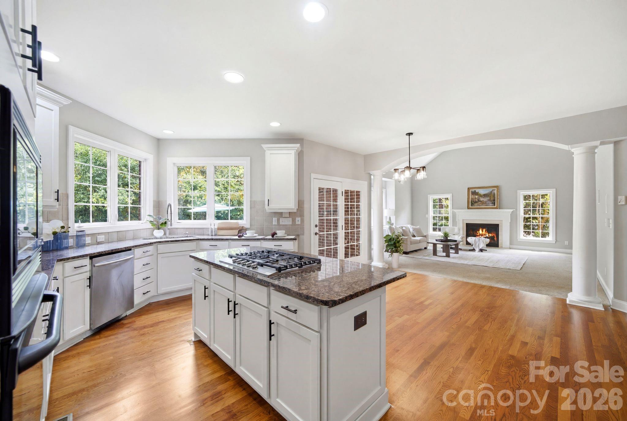 Country Club Estates - Residential