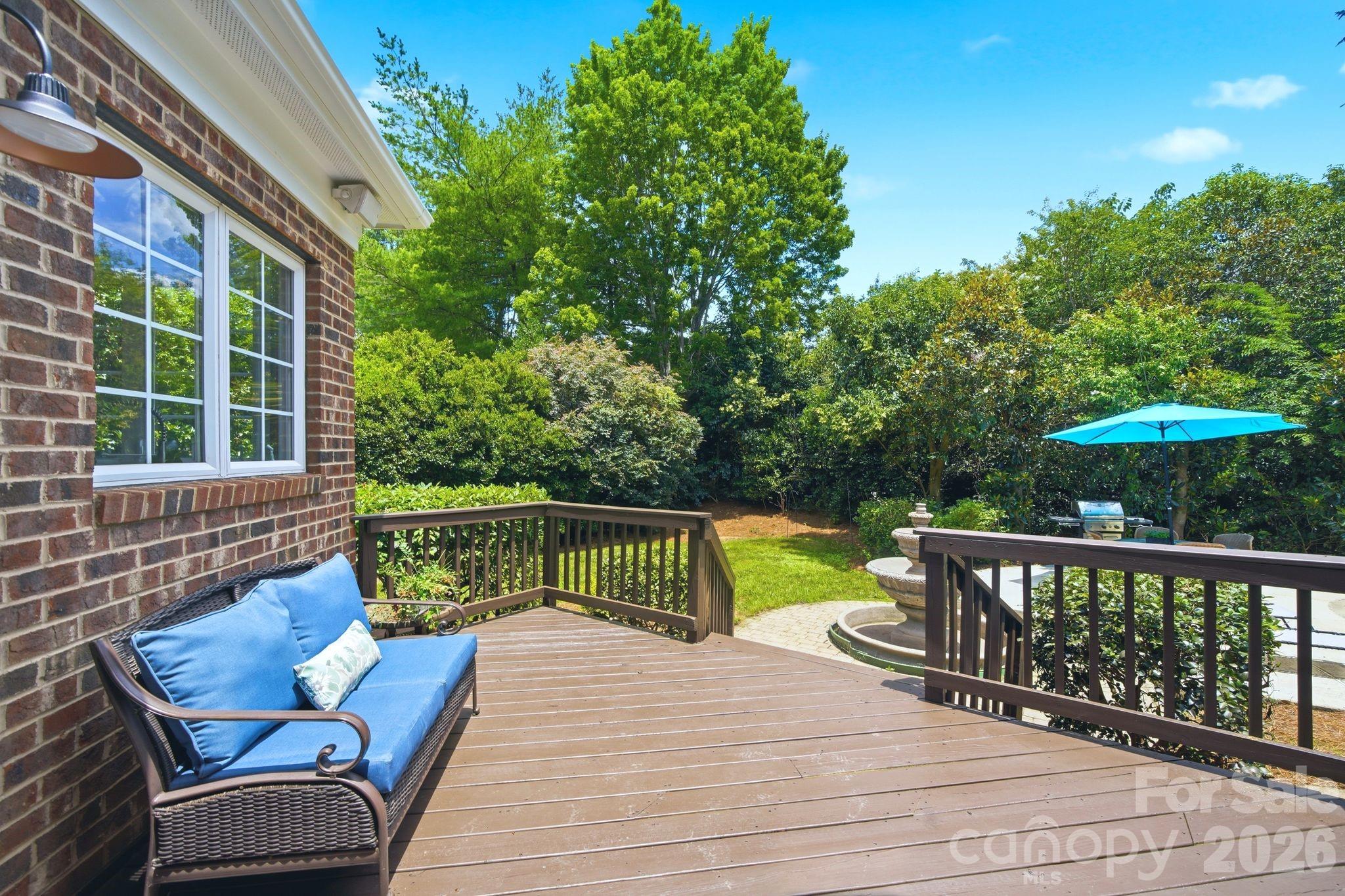 Country Club Estates - Residential