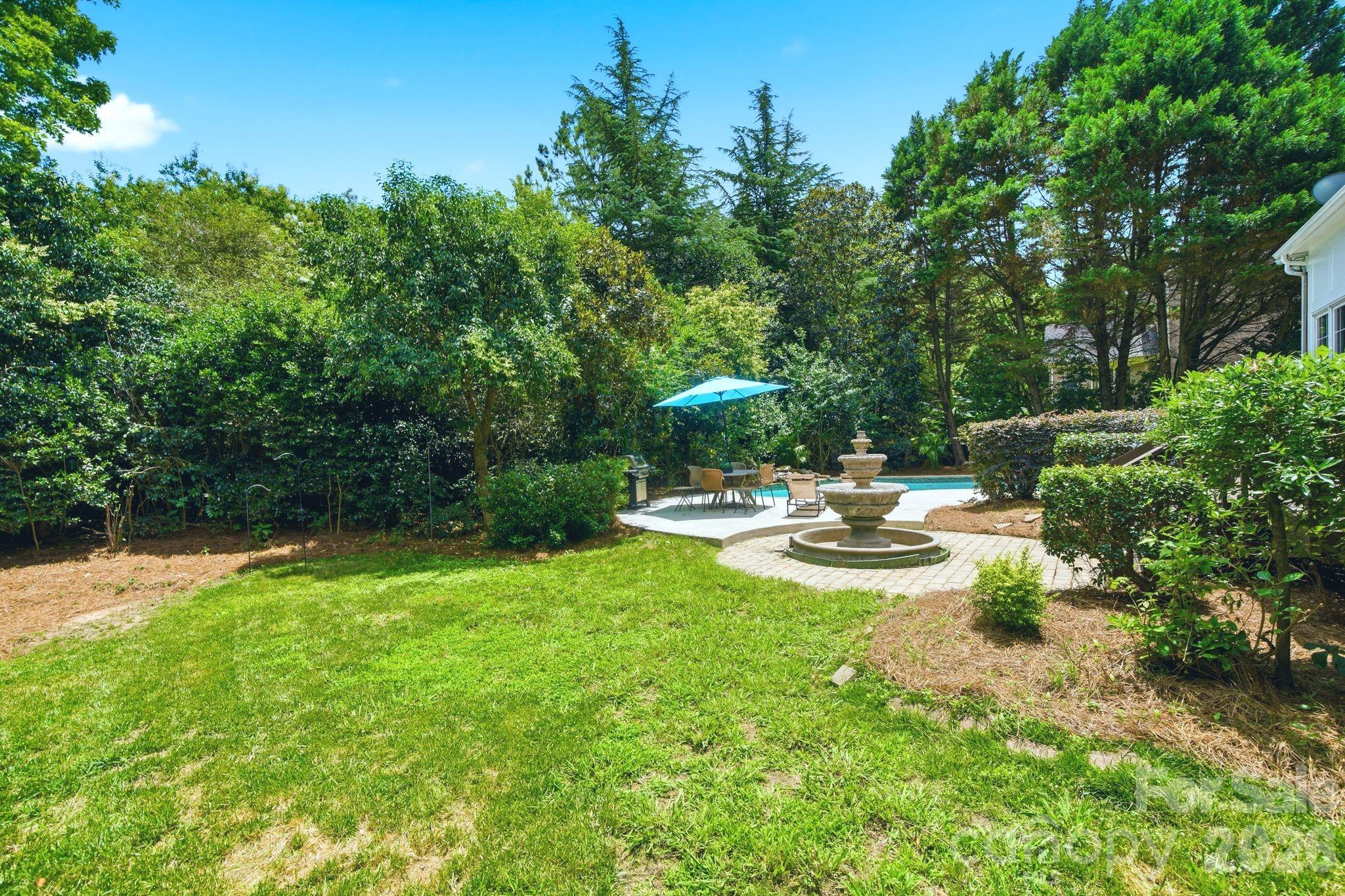 Country Club Estates - Residential
