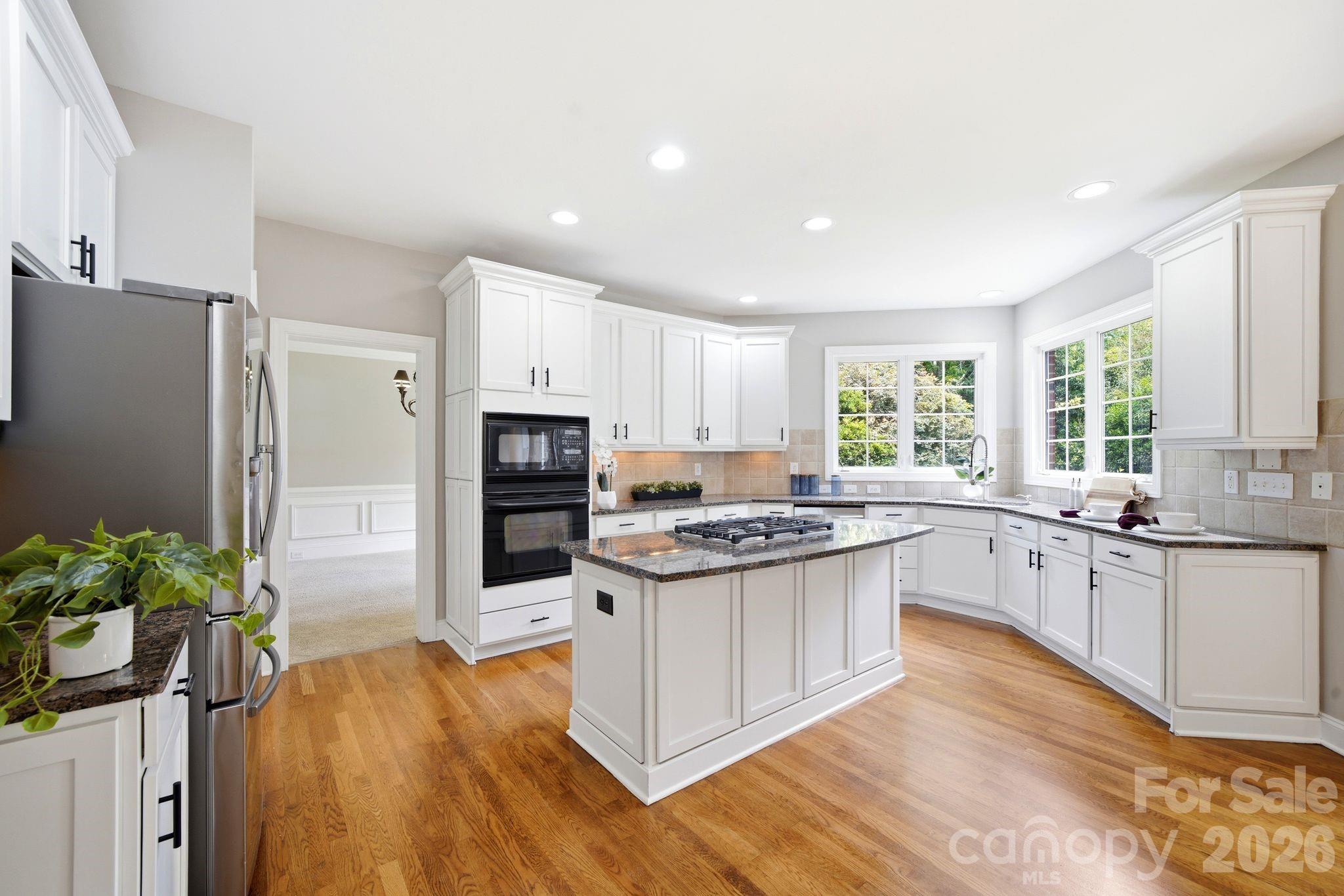 Country Club Estates - Residential