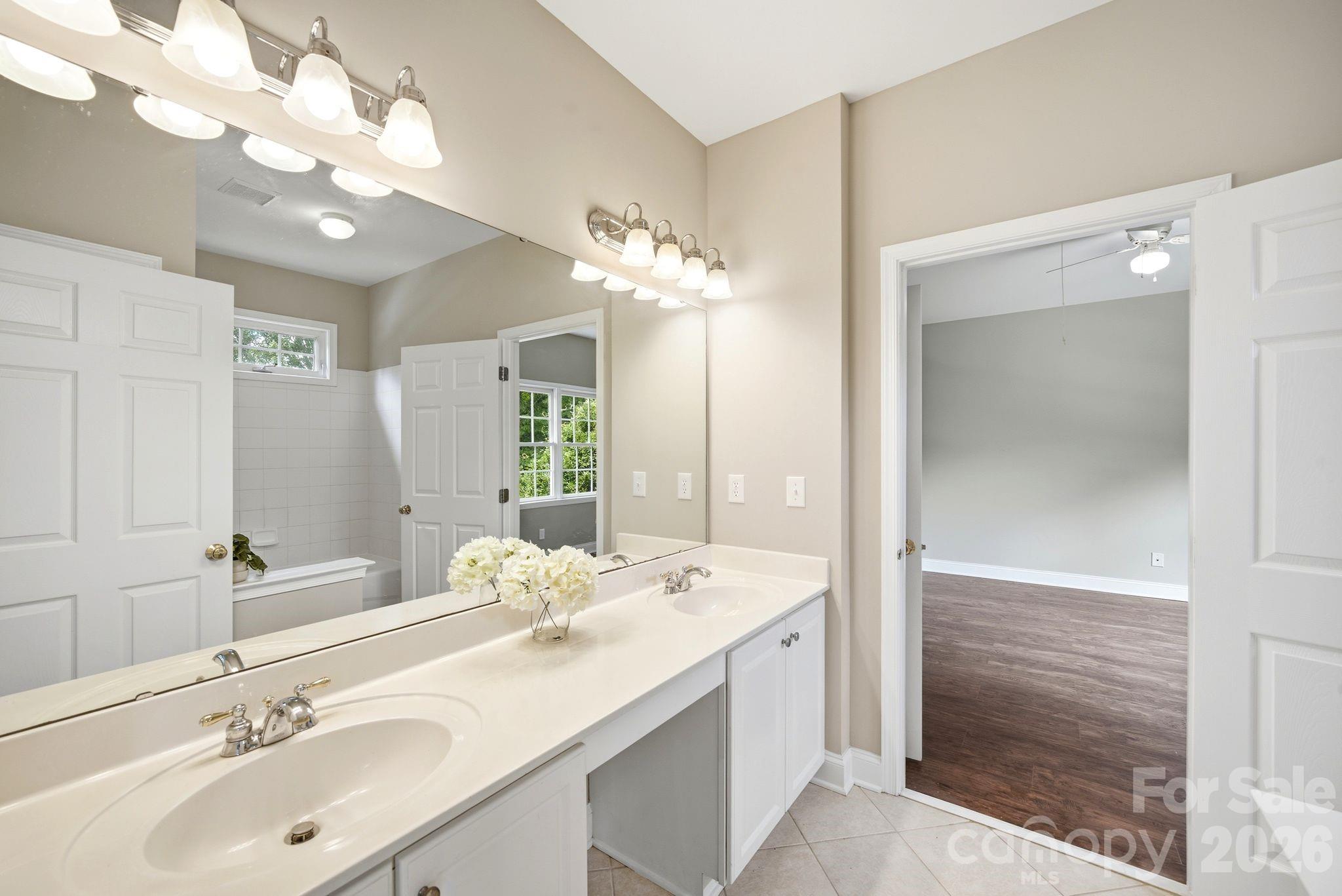 Country Club Estates - Residential
