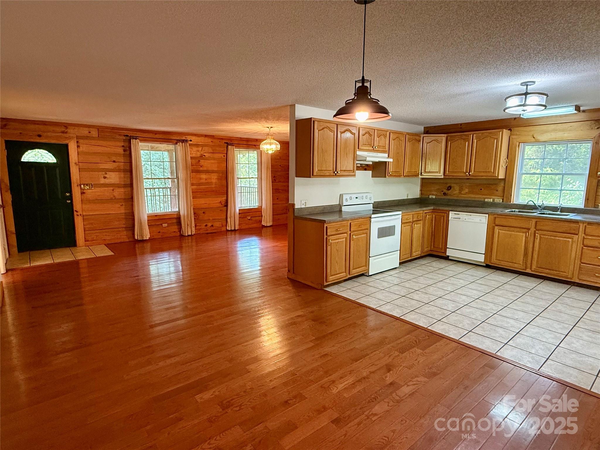 Green Creek Farms - Residential