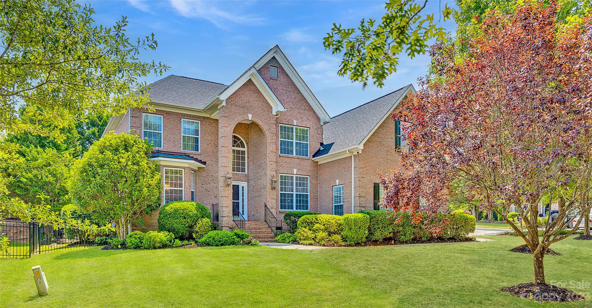 *Contingent offer- please continue to show* Beautiful full brick home in the desirable Lakeshore area of Tega Cay. Recently updated with fresh white paint throughout, refinished hardwood floors throughout the main living areas. The kitchen has beautiful white cabinets and backsplash. The primary bedroom is on the main floor with newly remodeled spa like bathroom that includes frameless shower and freestanding bathtub. The breakfast and living areas are light and bright with windows to the back yard. Office on the main floor with french doors. The second floor features a large loft area/separate living area, another bonus room that could be used as another bedroom or office. Three more bedrooms and two full bathrooms. Three car, side load garage. The home is on a cul-de-sac street and convenient to the beach club, lake access and walking trails. Highly rated Fort Mill schools. *Please note: the yard was just tilled, fertilized and re-seeded to ensure a lush lawn this fall.