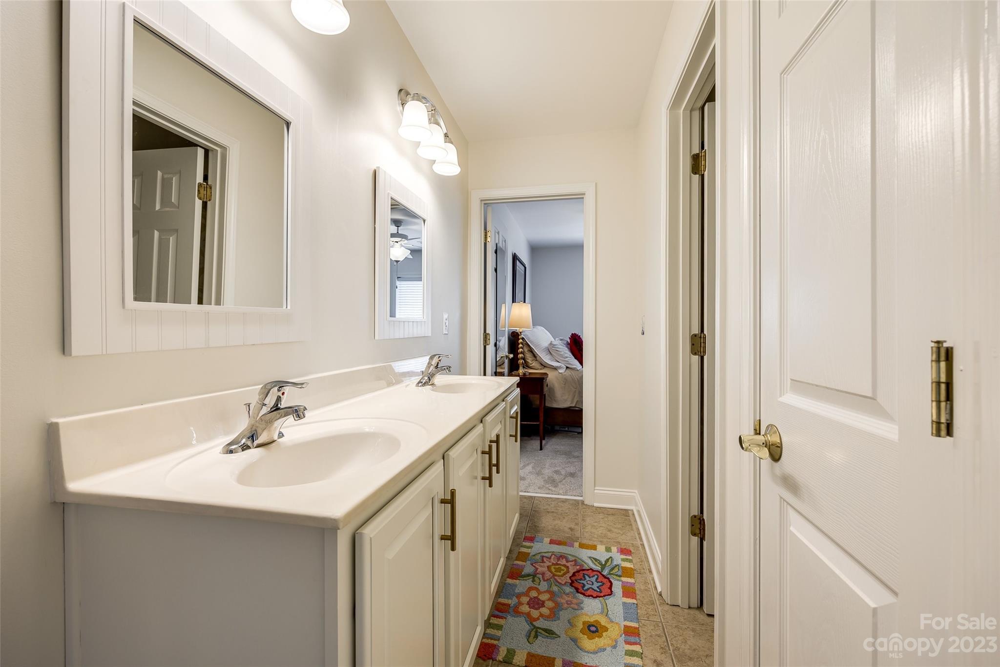 Lake Shore - Residential