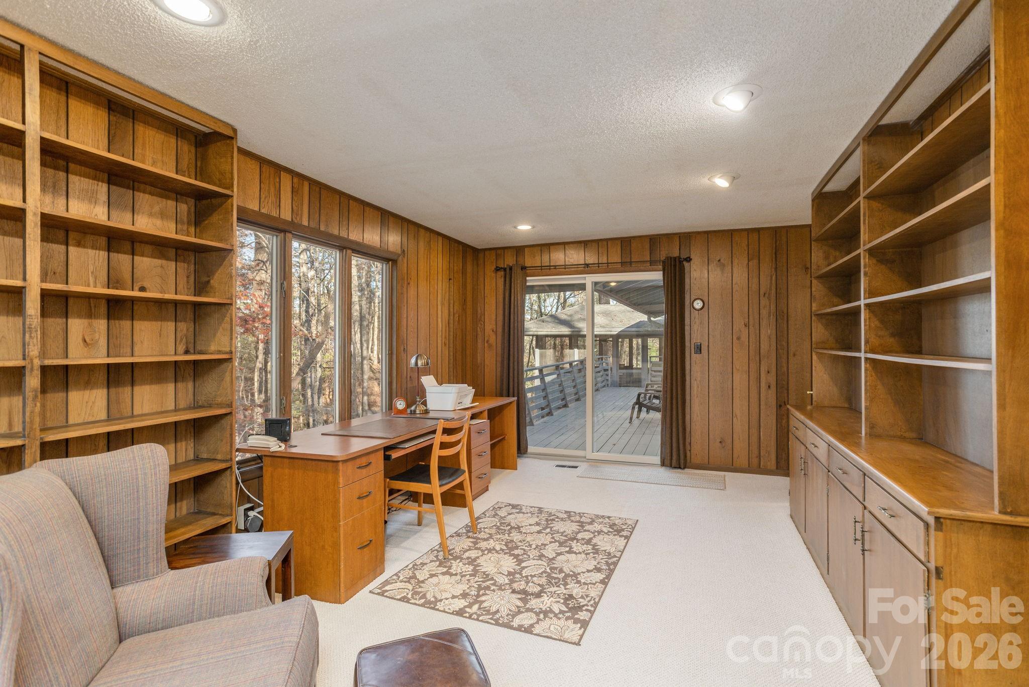 Sherwood Forest - Residential