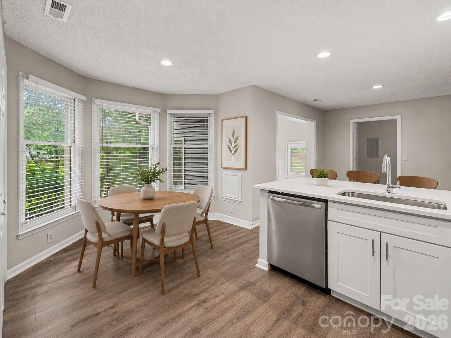 Tega Cay - Residential