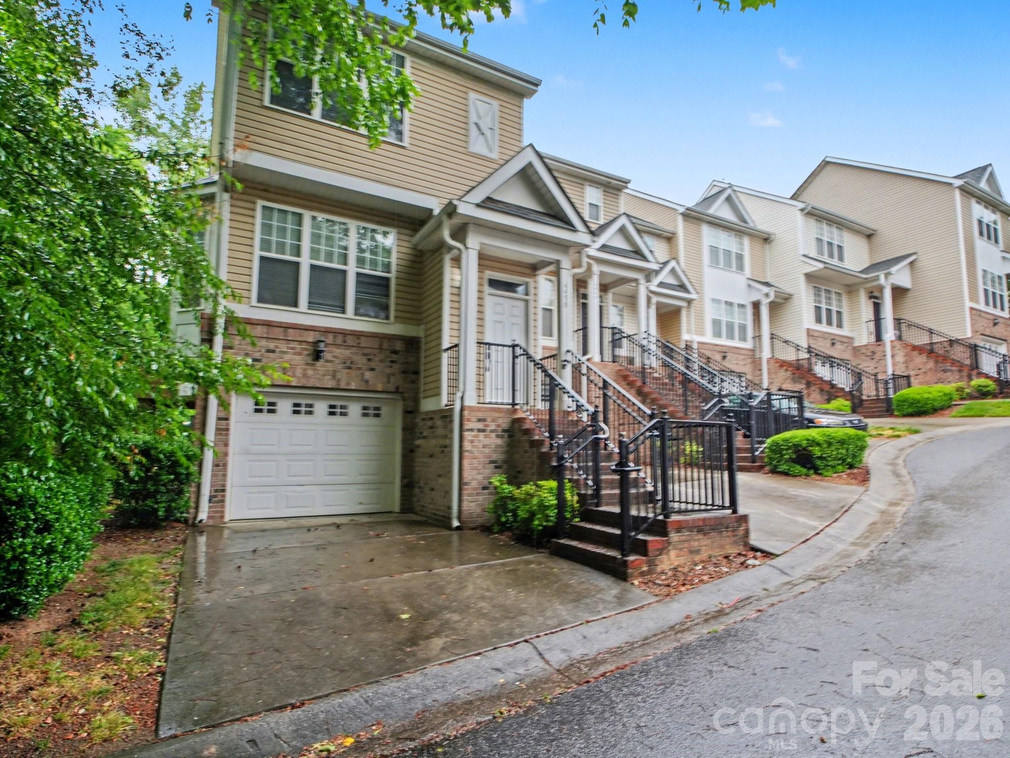Signature Ridge - Residential