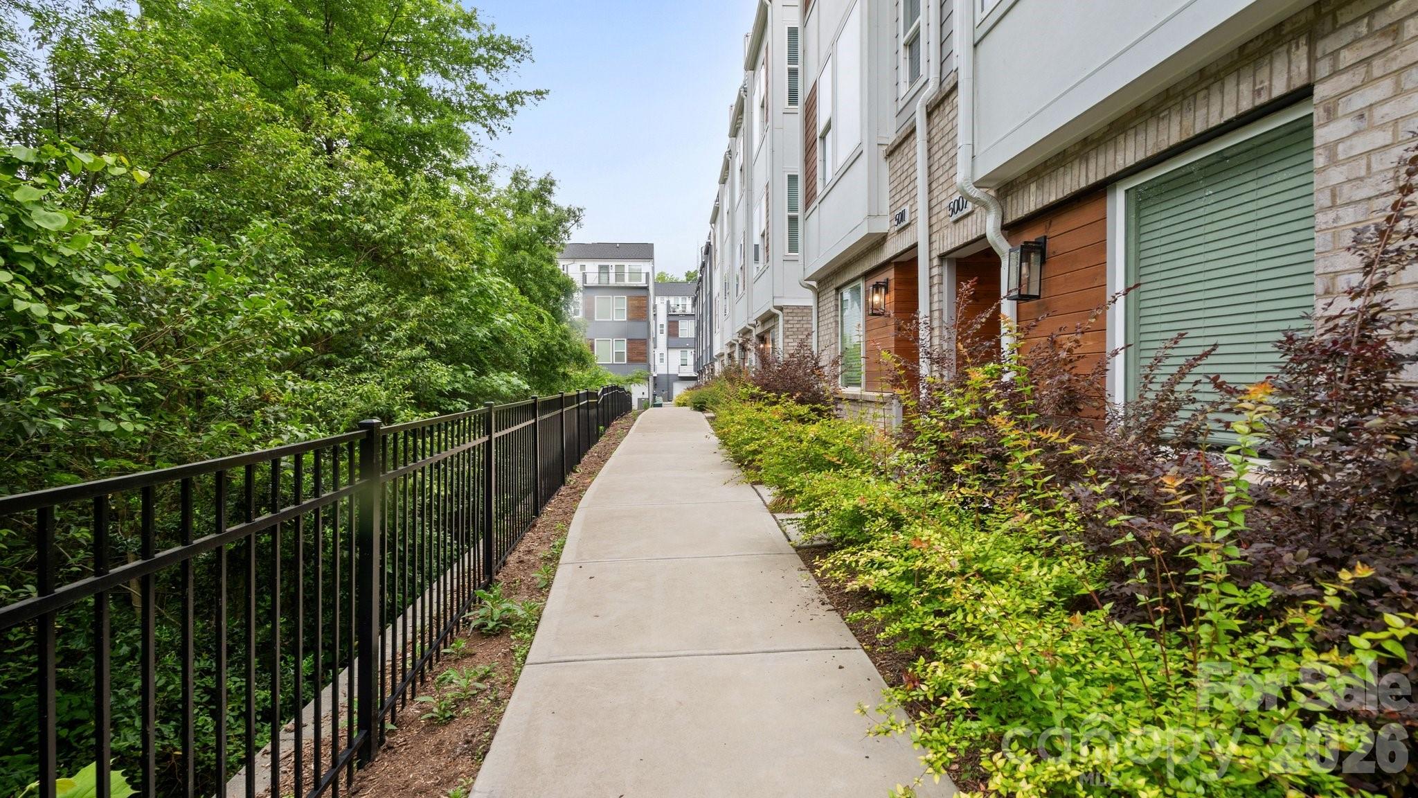 LOSO Terraces - Residential