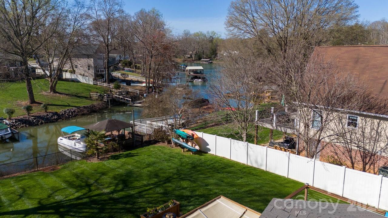 Commodore Peninsula - Residential