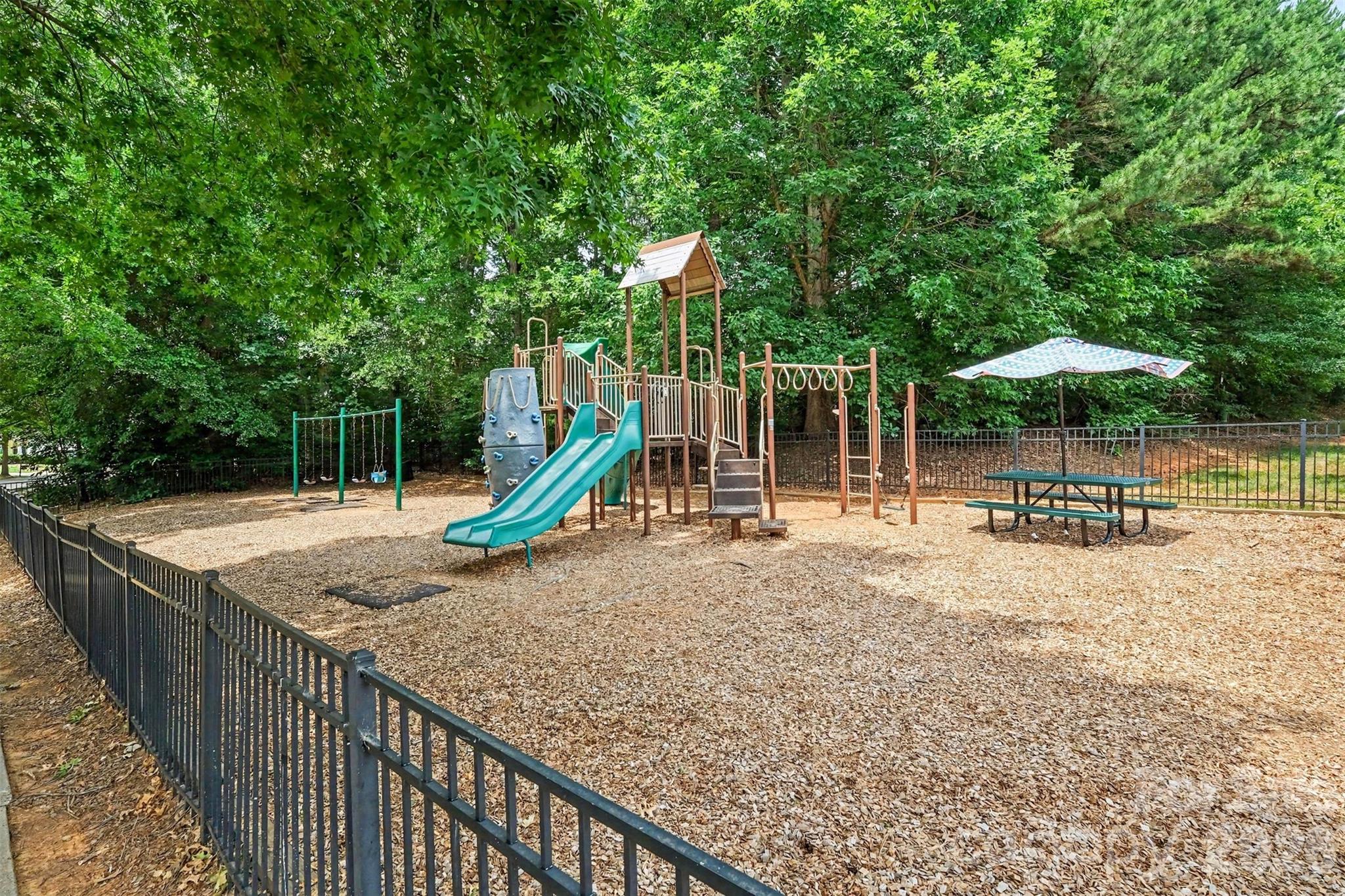 Mcclintock Woods - Residential