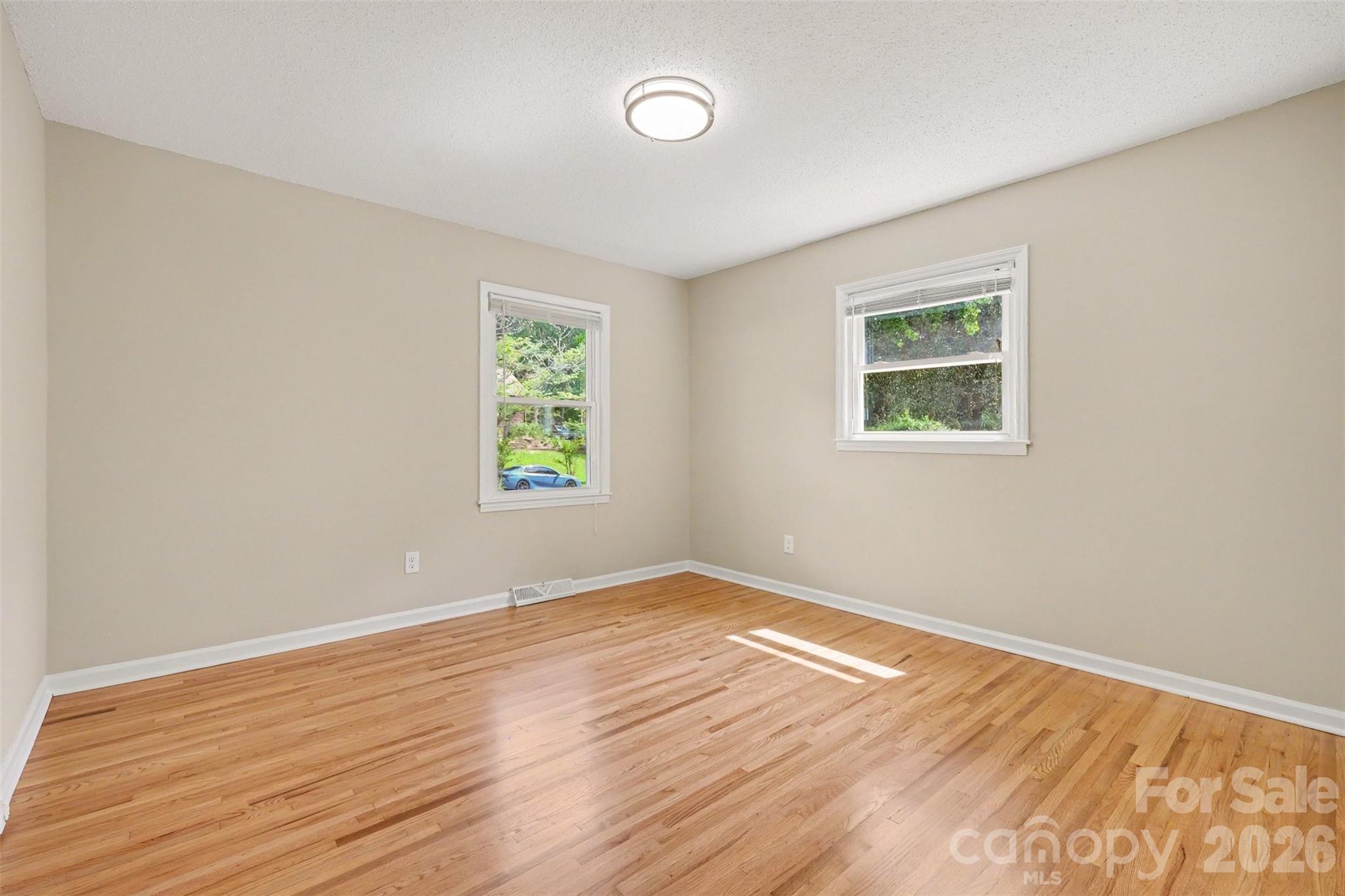 Mcclintock Woods - Residential