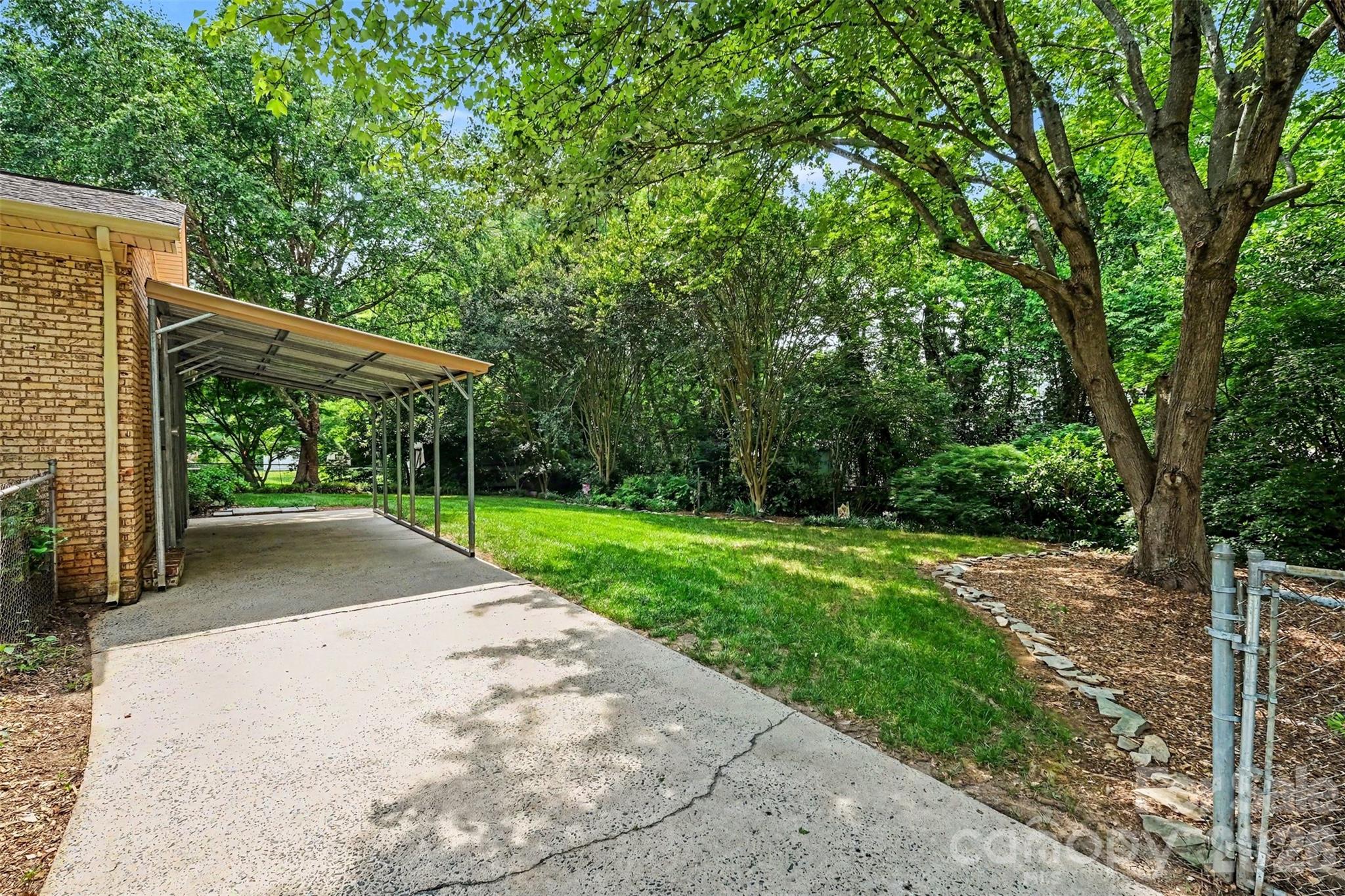 Mcclintock Woods - Residential