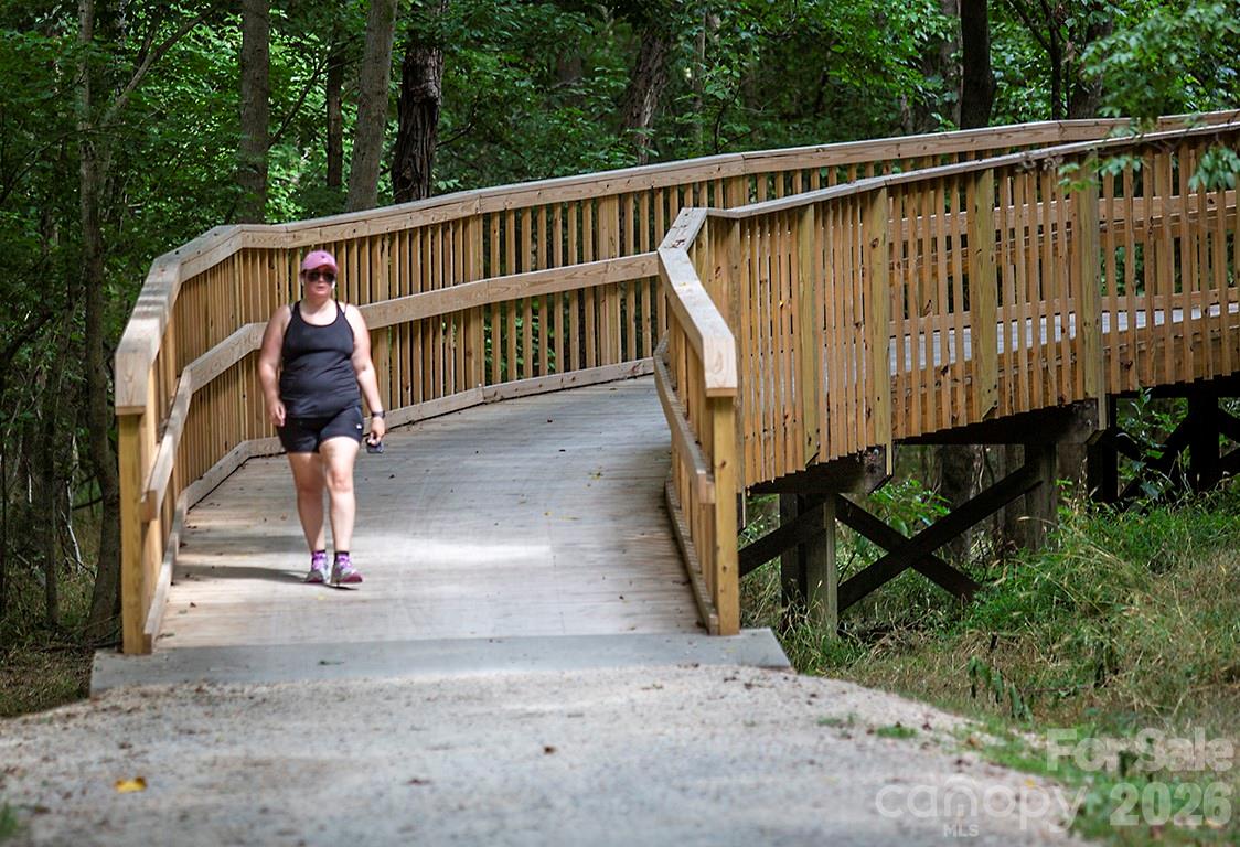Mcclintock Woods - Residential