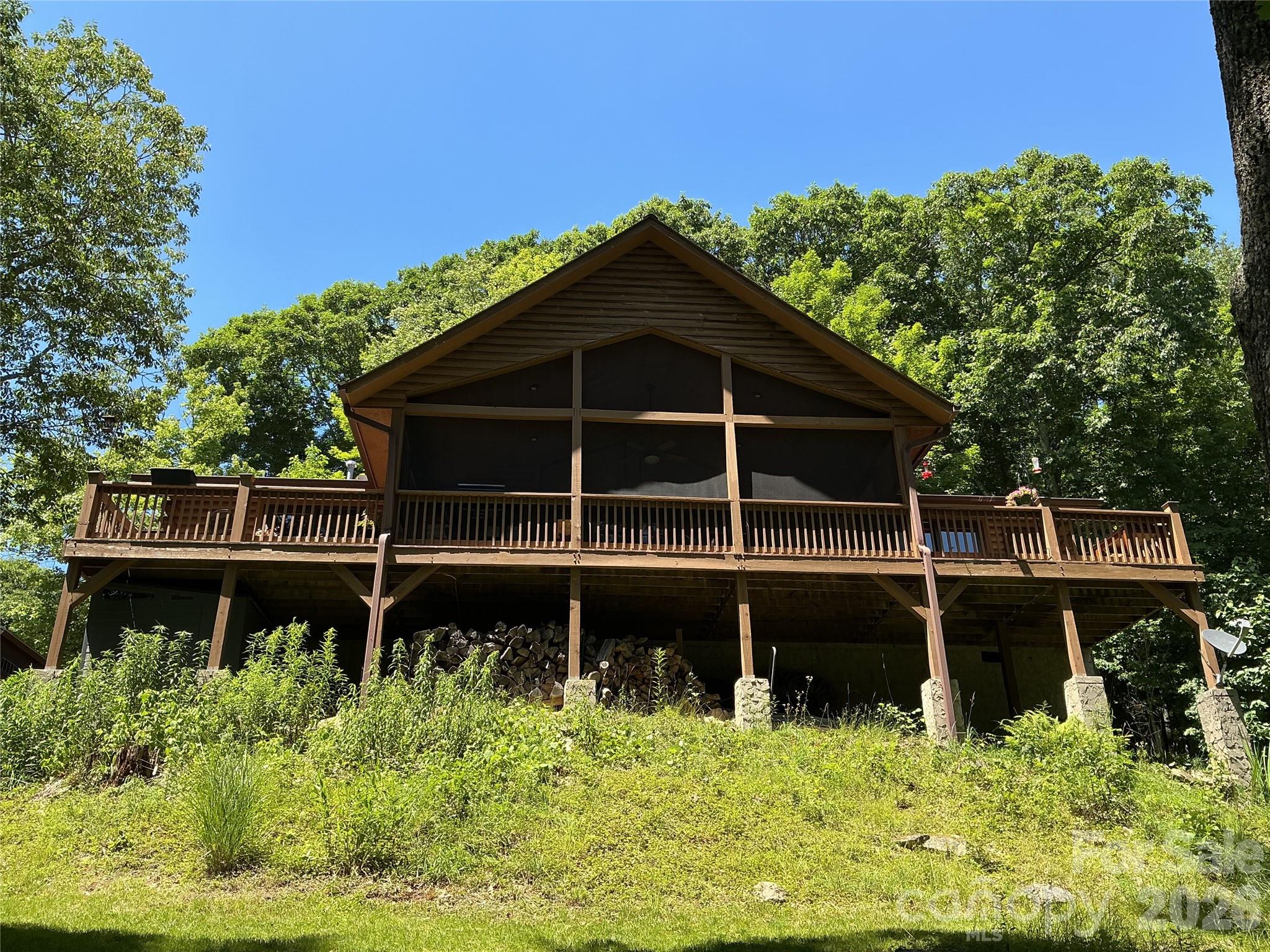 Wolf Laurel - Residential