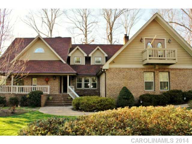 Stamped stone walkway . Family kitch w/granite counters, wd flrs. center island/brkf bar & eat-in area or Gathering rm. Unique wood burning stove. Din rm opens to Brick Sun rm. Grt. rm w/wd frplc. built-ins & stained glass doors to year round vaulted Sun rm or Brick sun rm.Full bath. 2 staircases to upper level. Master suite w/frplc. jacuzzi, shower, dbl sinks. 2 more bedrms, full bath & Bonus Rm.