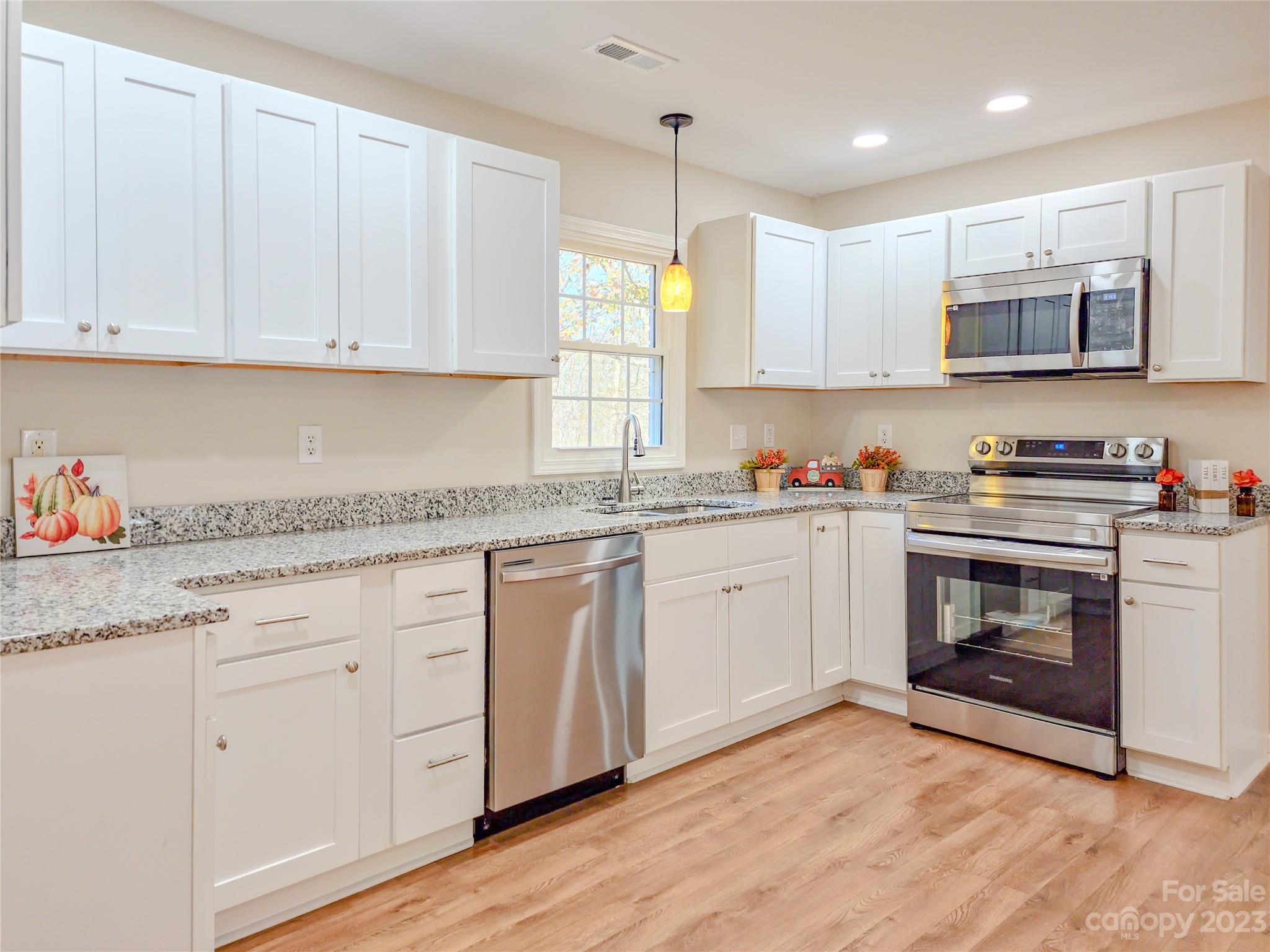 Hickory Hill - Residential