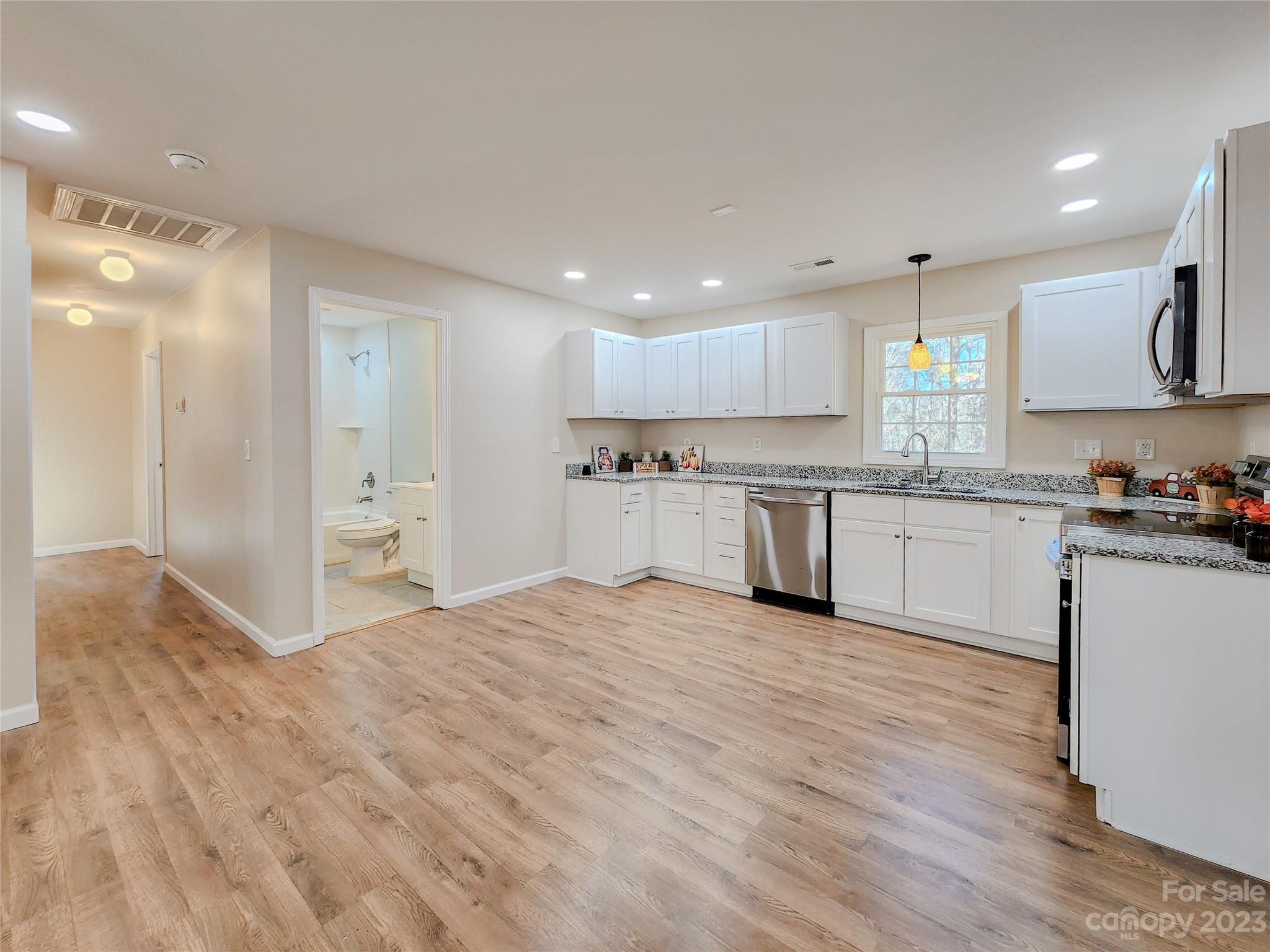 Hickory Hill - Residential