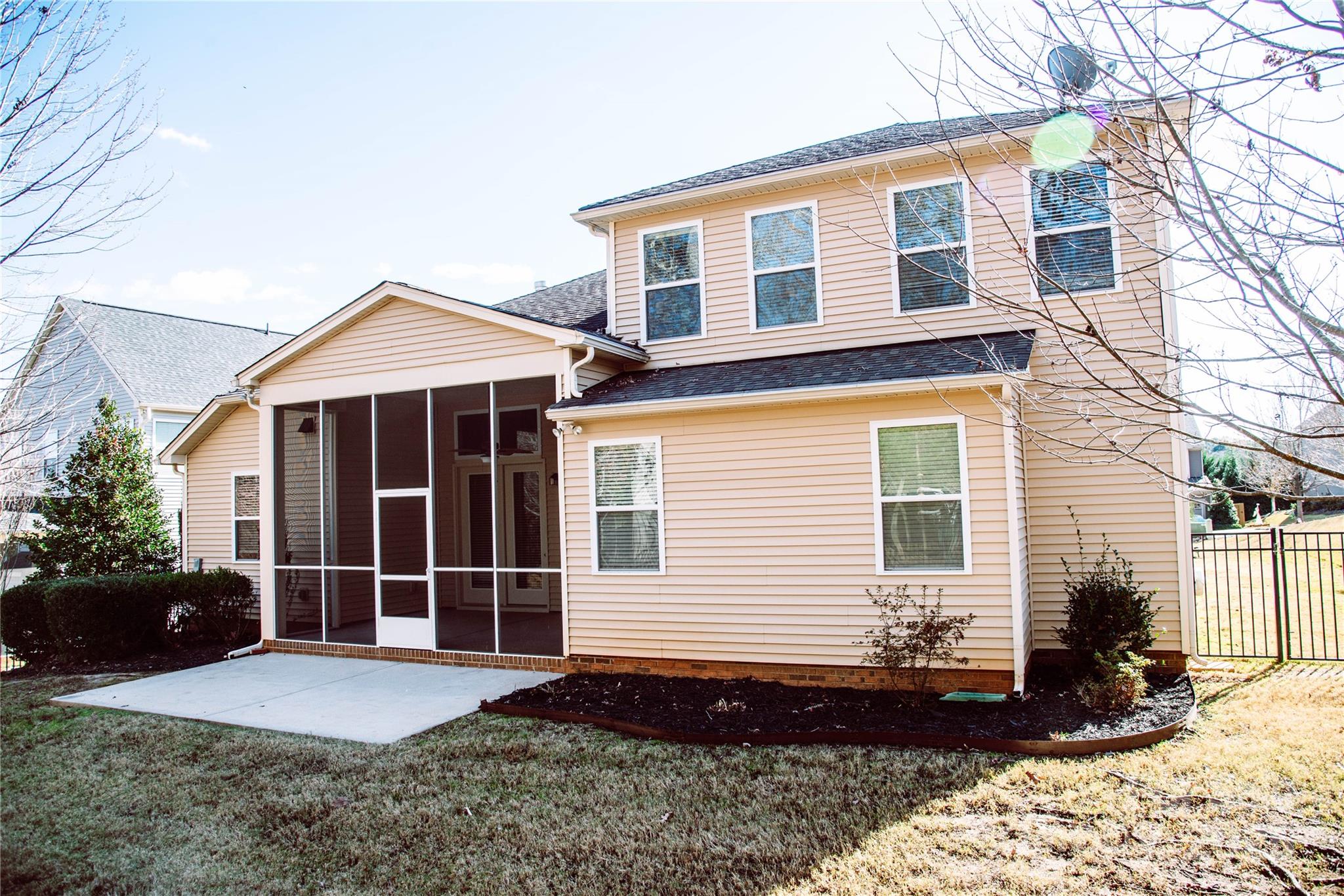 Shelly Woods - Residential