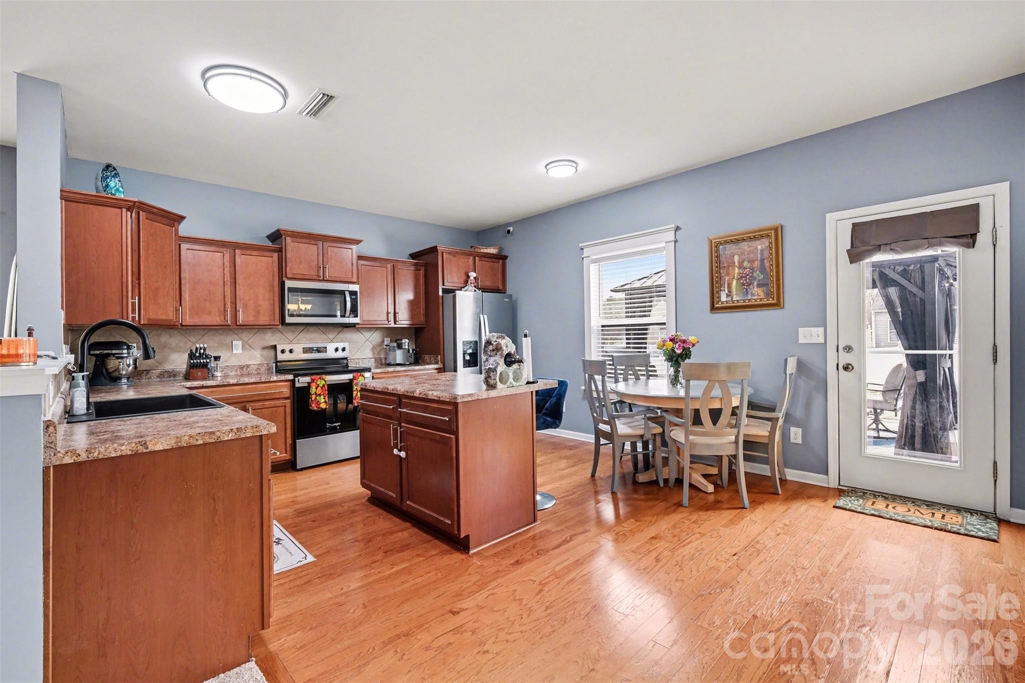 Newport Lakes - Residential