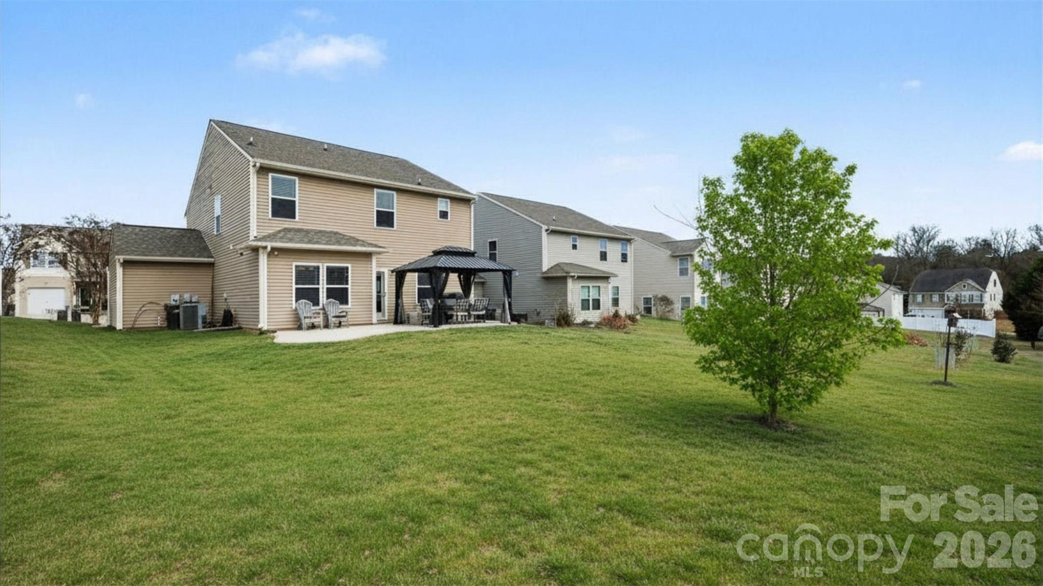 Newport Lakes - Residential