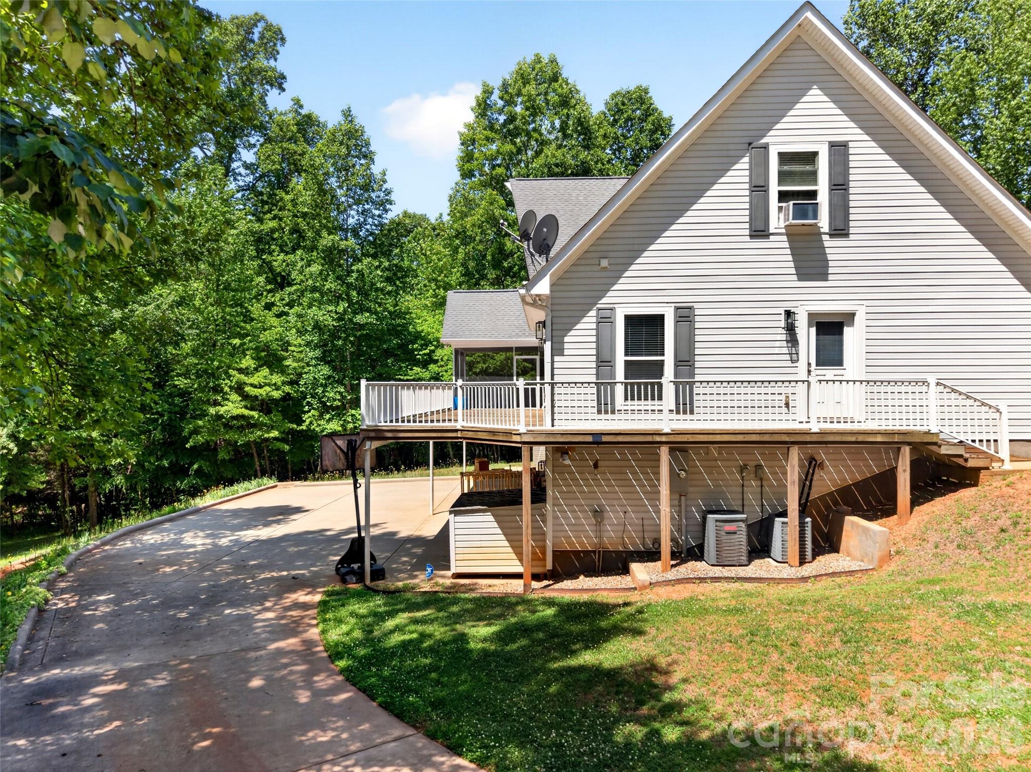 Cabin Creek - Residential