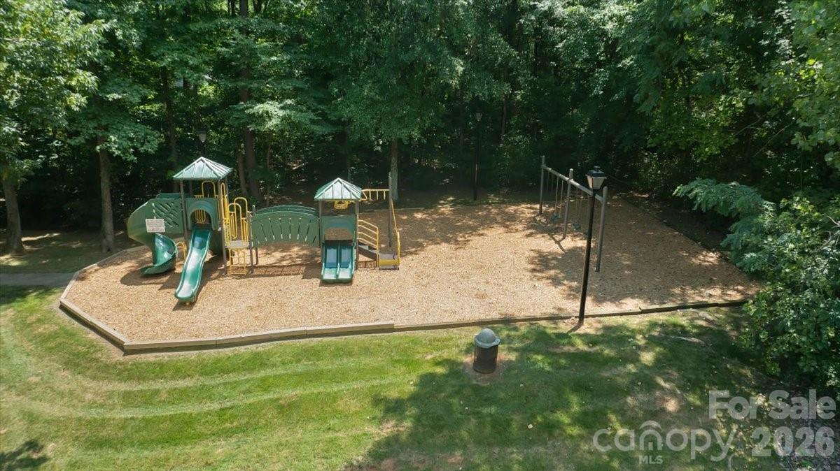Fox Glen - Residential