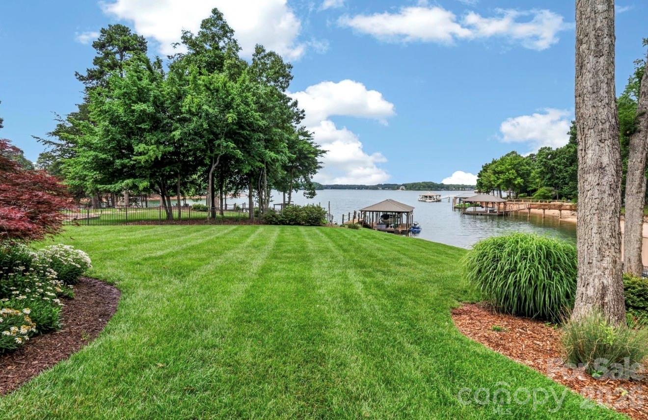 The Harbour At The Pointe - Residential