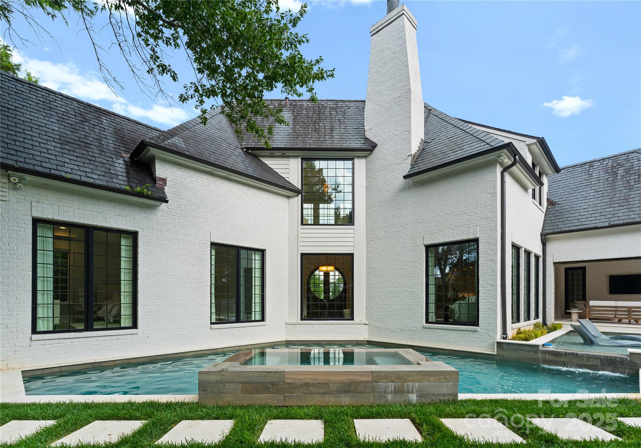 Ockley Manor - Residential