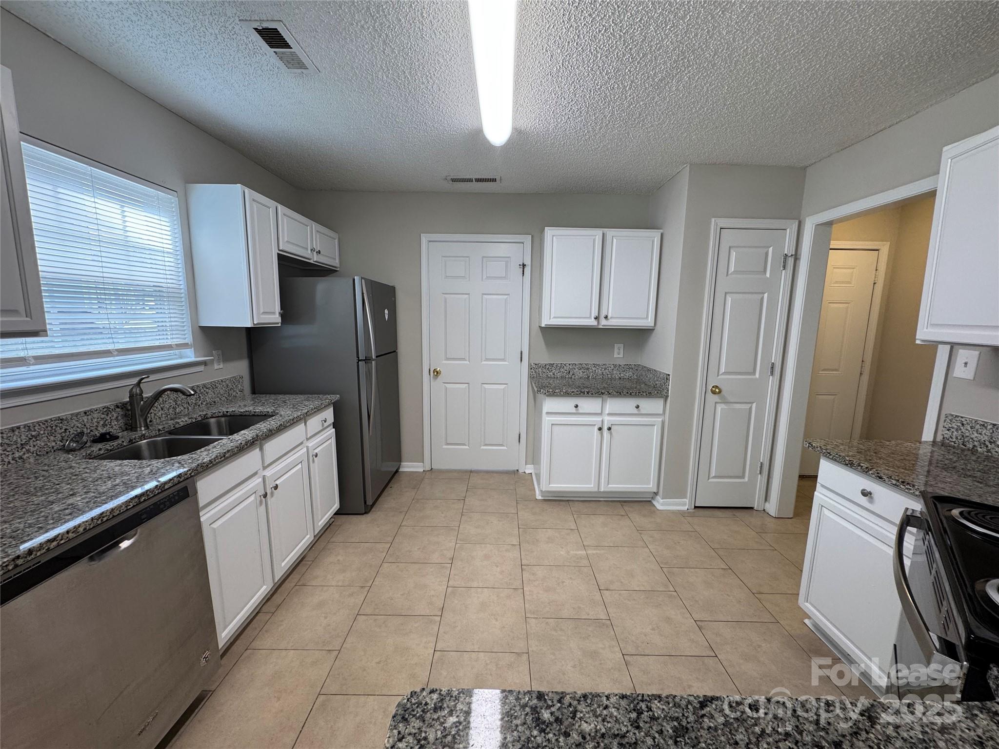 Sadler Ridge - Residential Lease