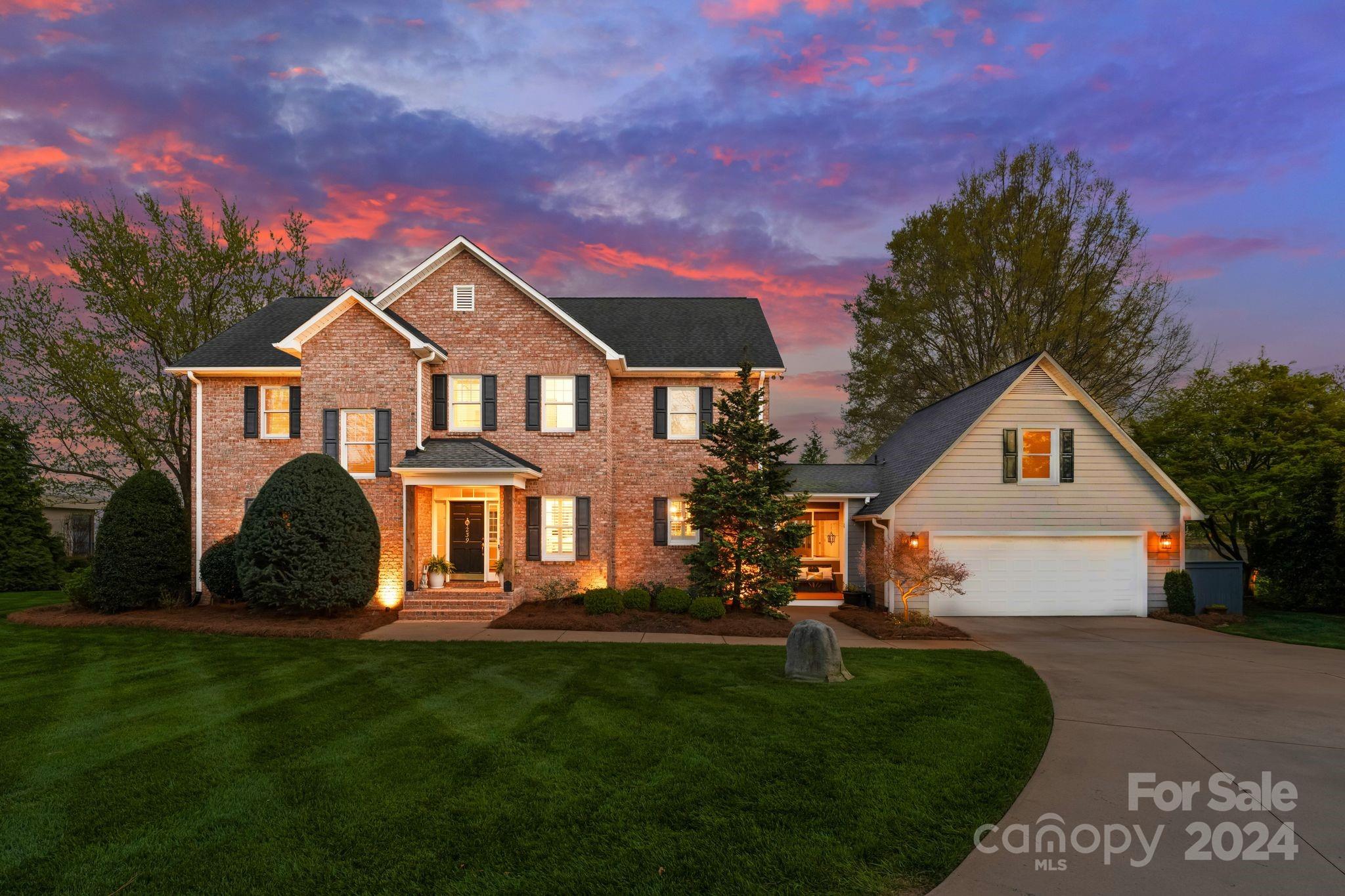 Meck Neck - Residential