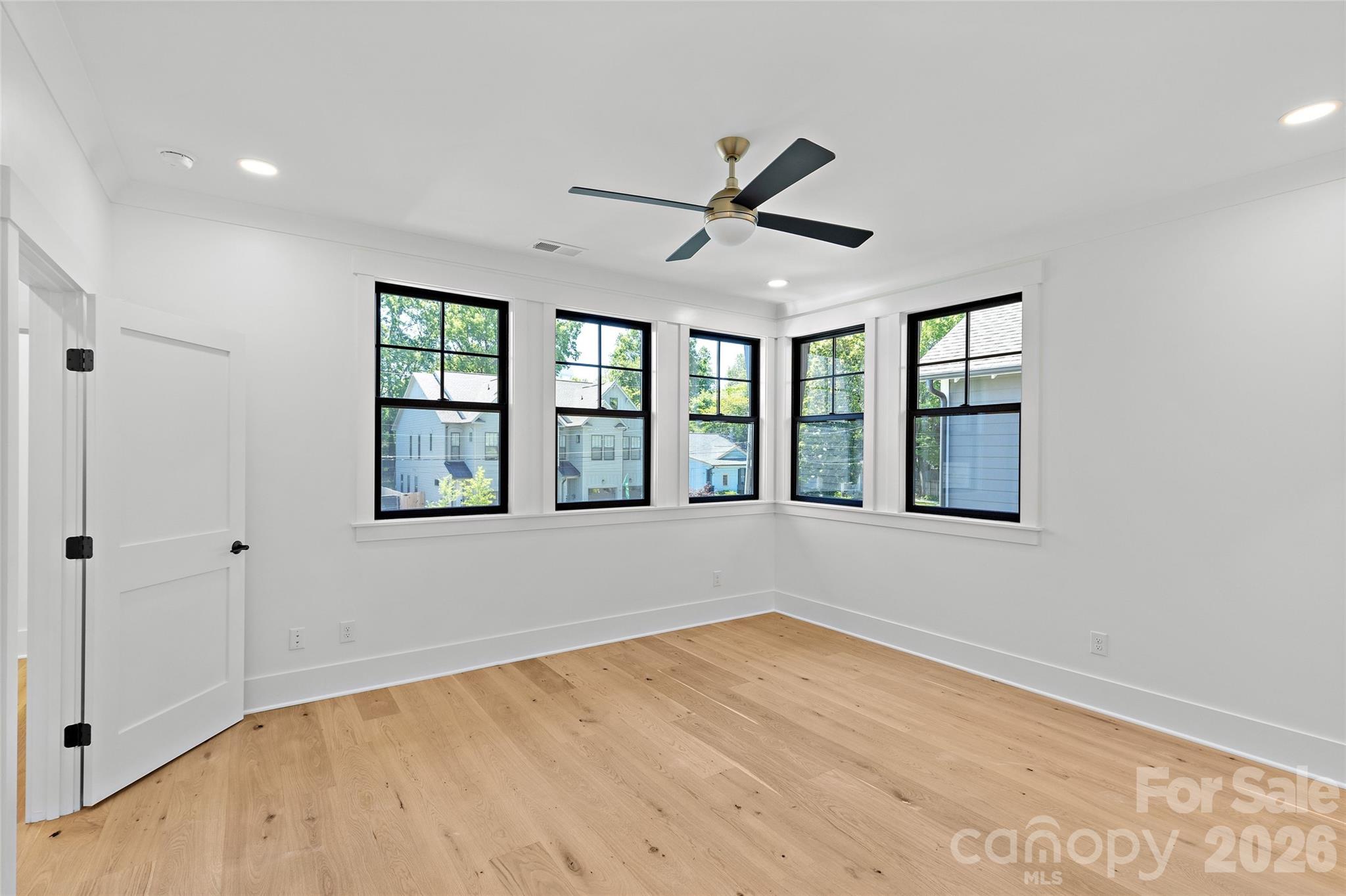 Villa Heights - Residential