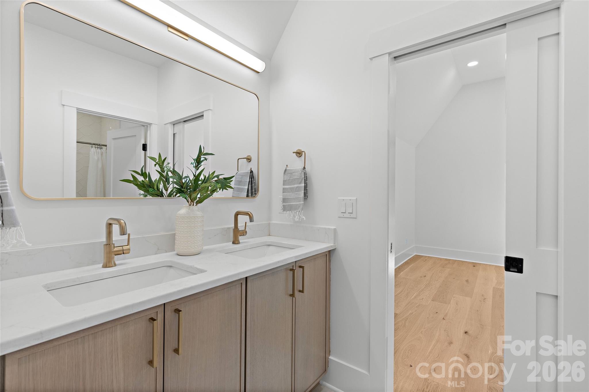 Villa Heights - Residential