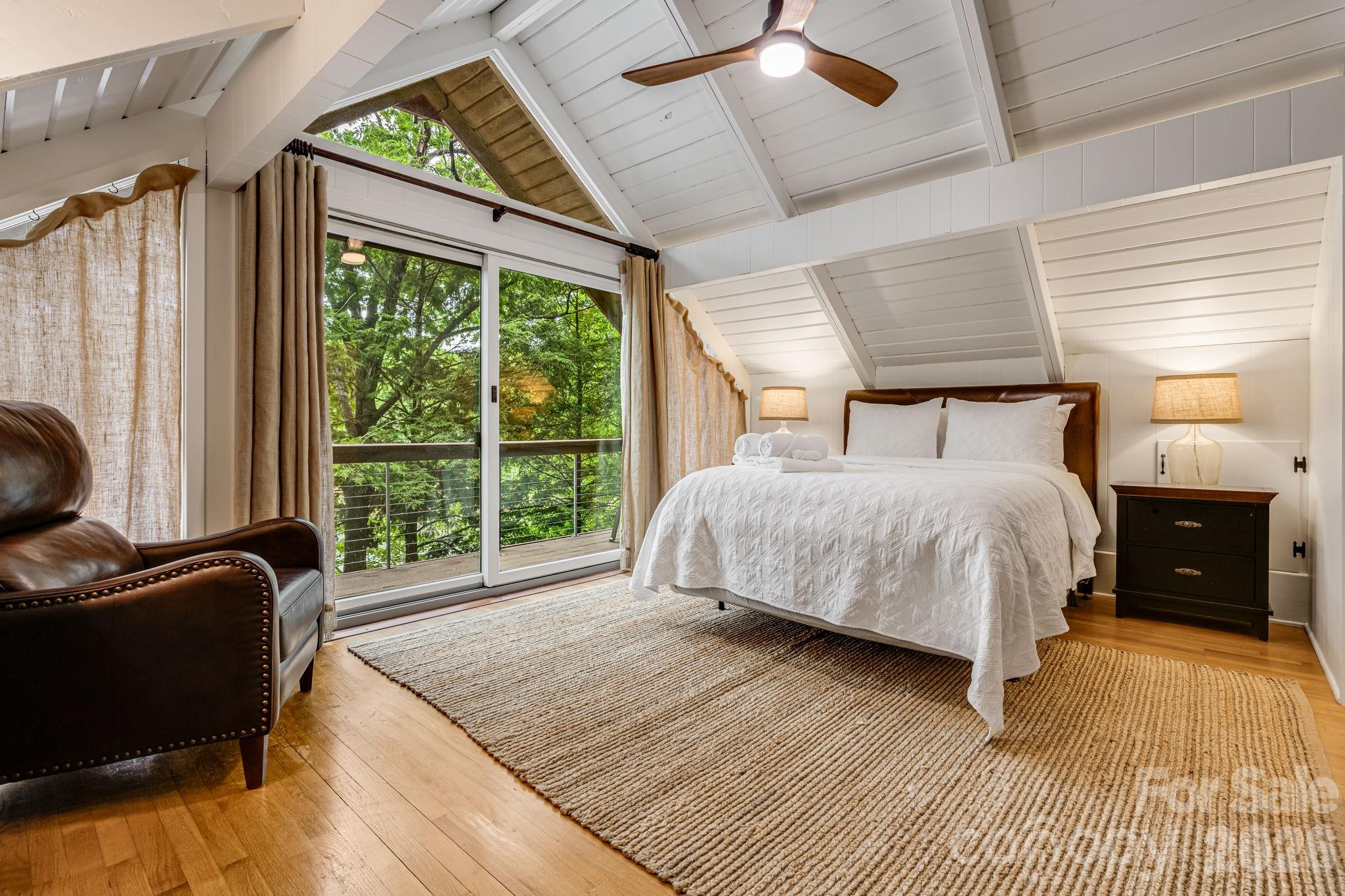 Rumbling Bald on Lake Lure - Residential