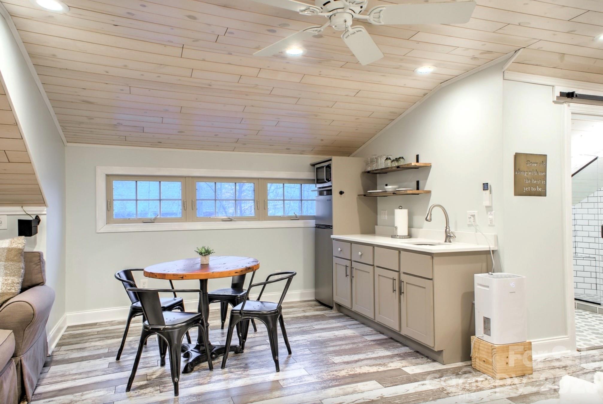 Rumbling Bald on Lake Lure - Residential