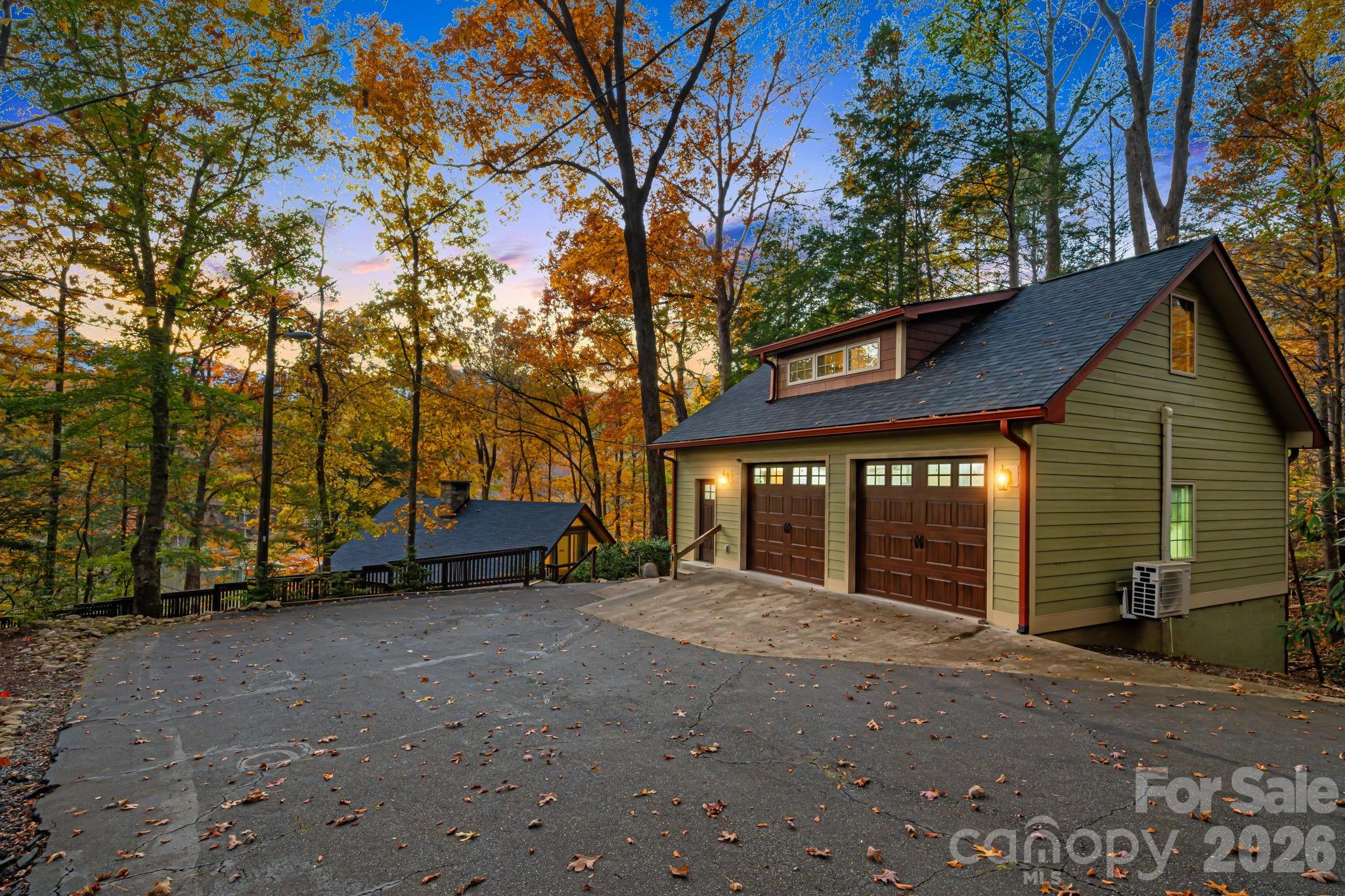 Rumbling Bald on Lake Lure - Residential