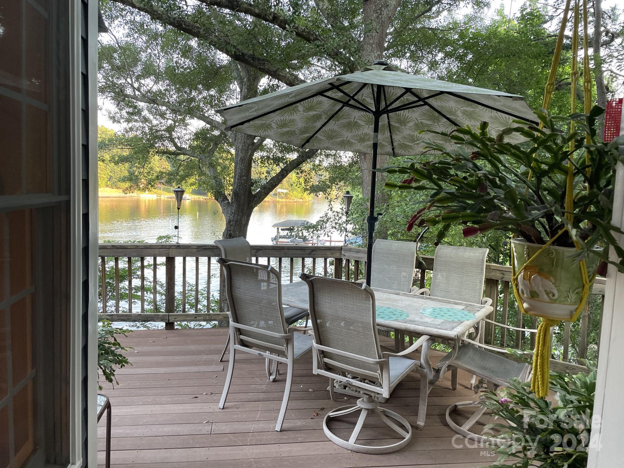 Lakeshore - Residential