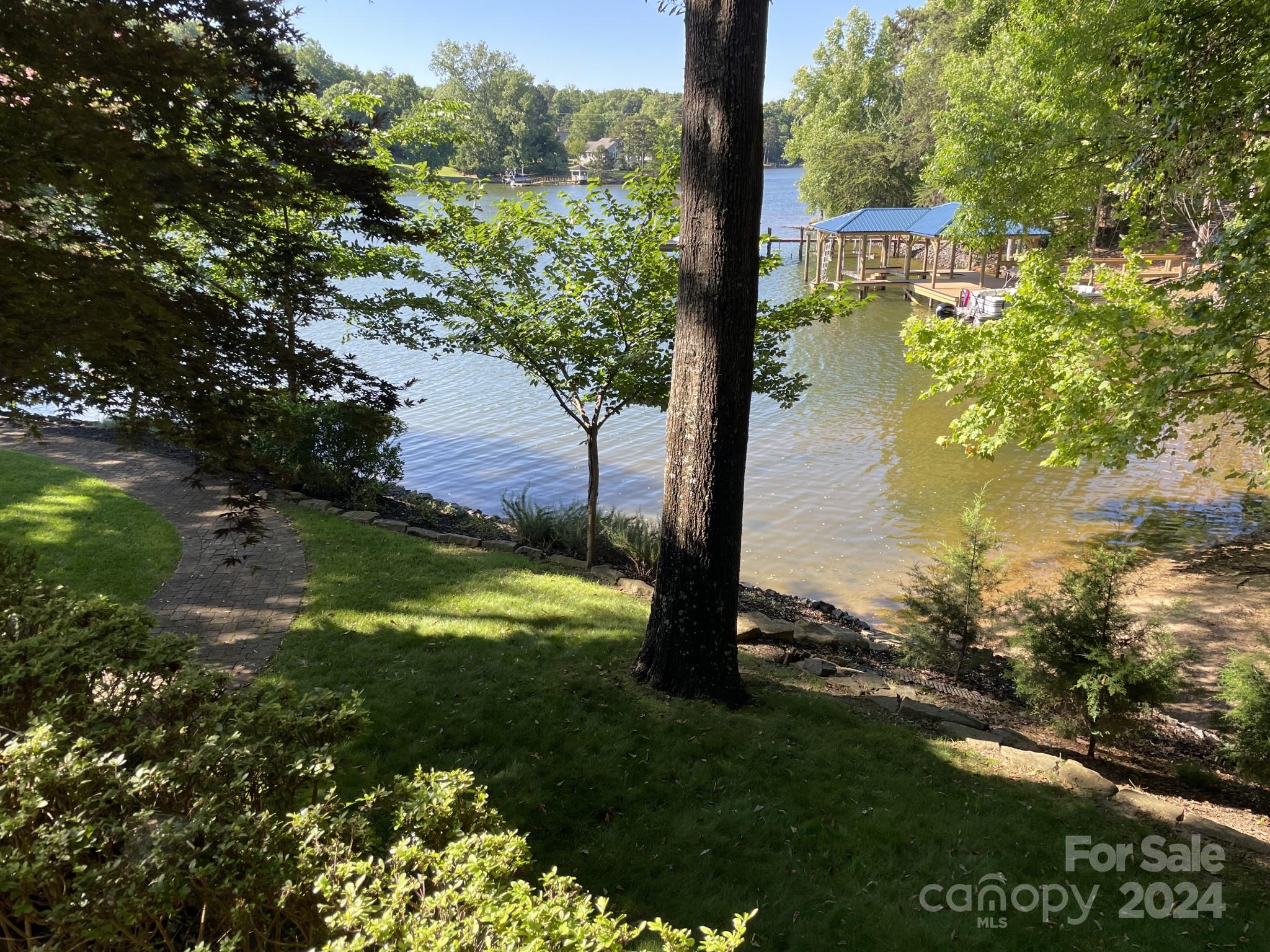Lakeshore - Residential