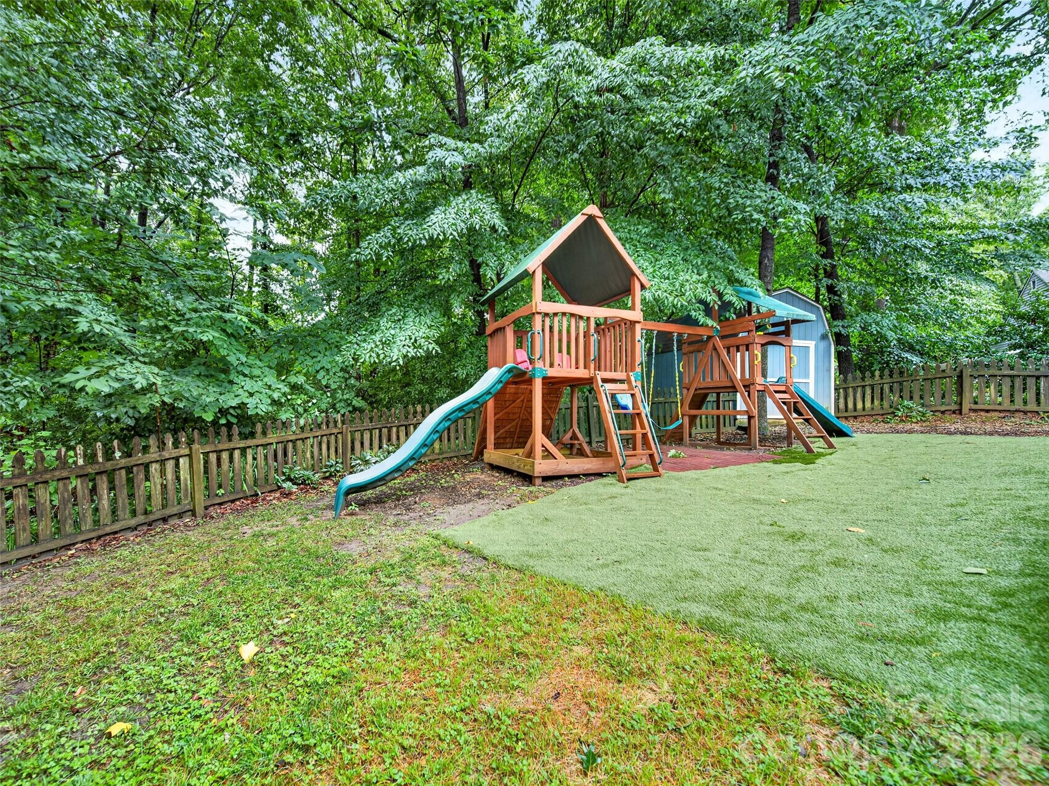 Davis Lake - Residential