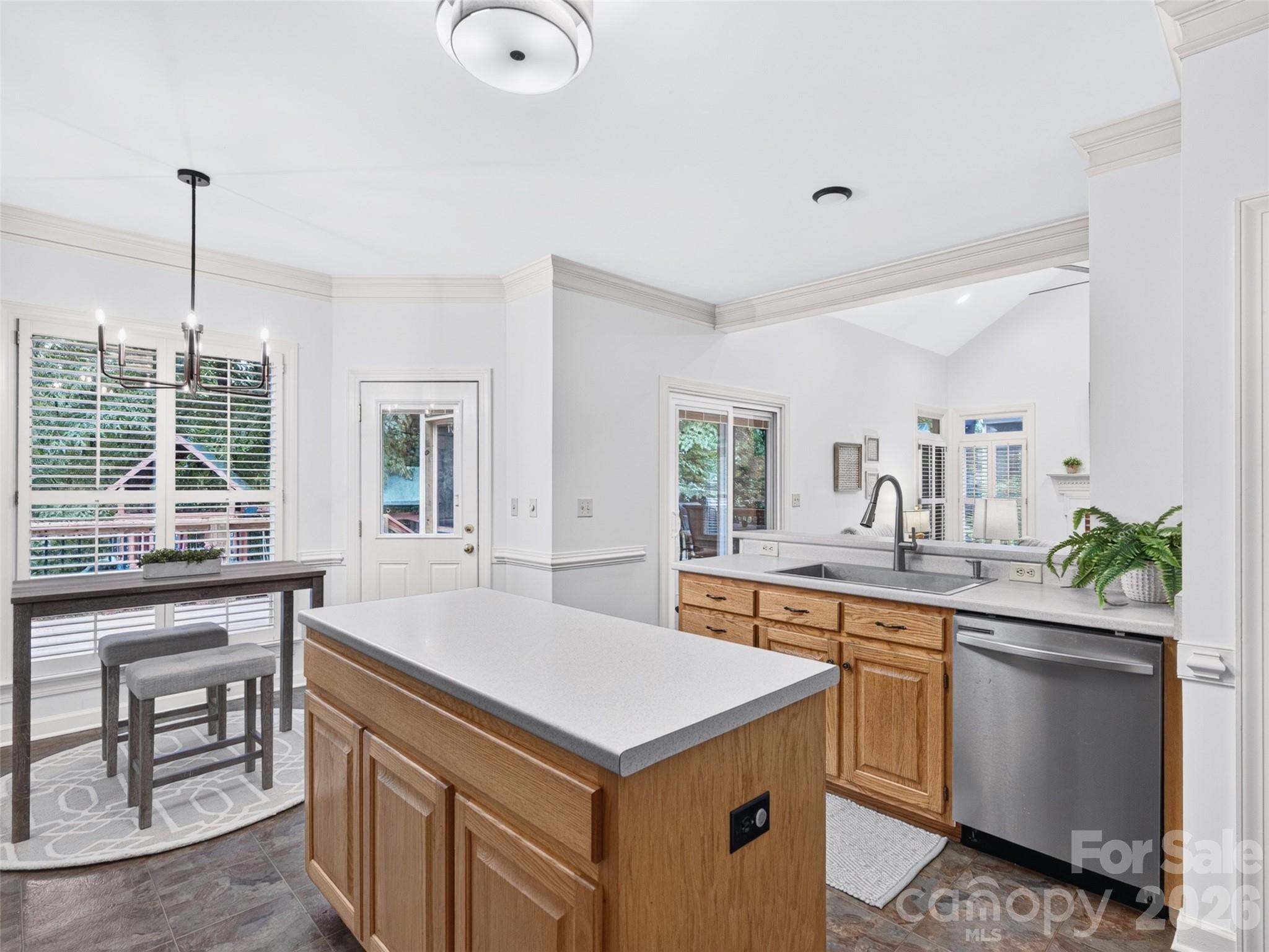 Davis Lake - Residential