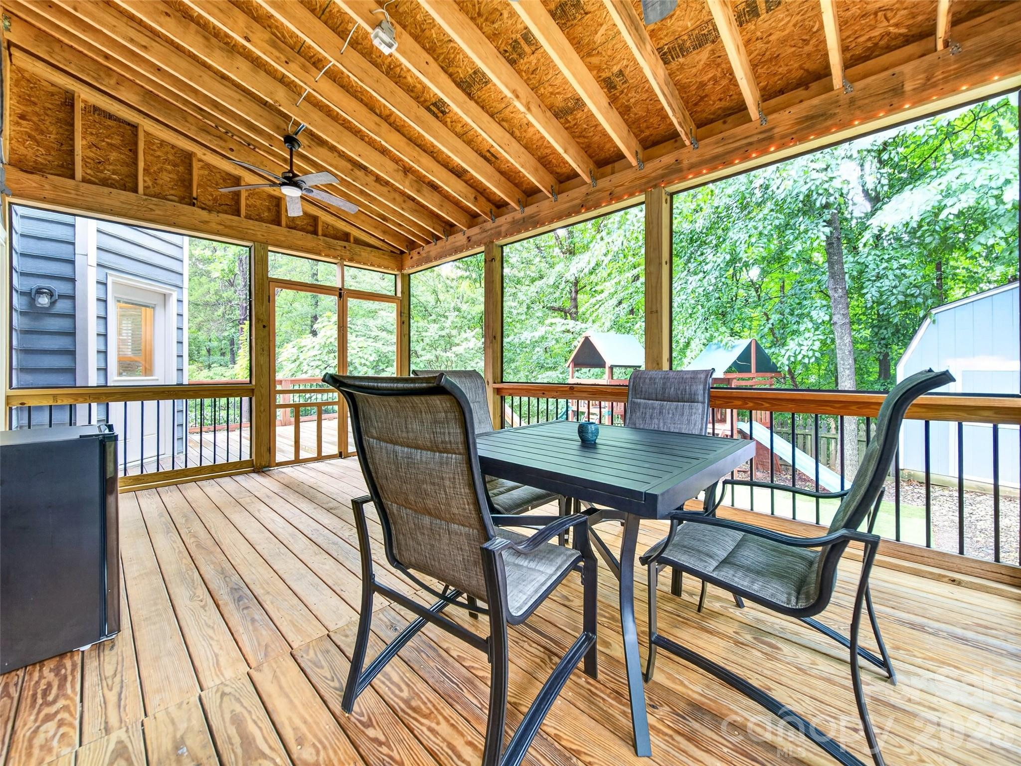 Davis Lake - Residential