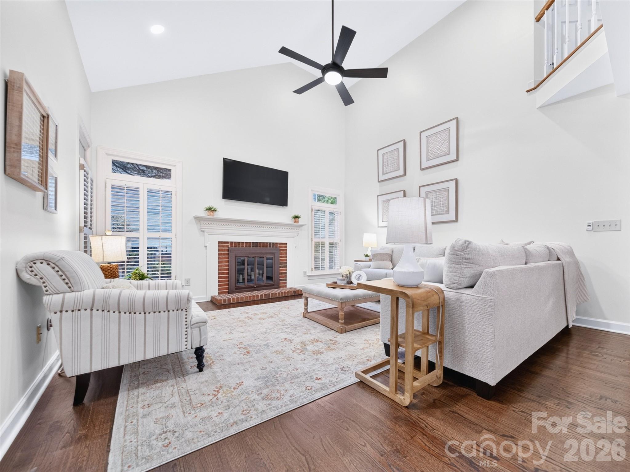 Davis Lake - Residential