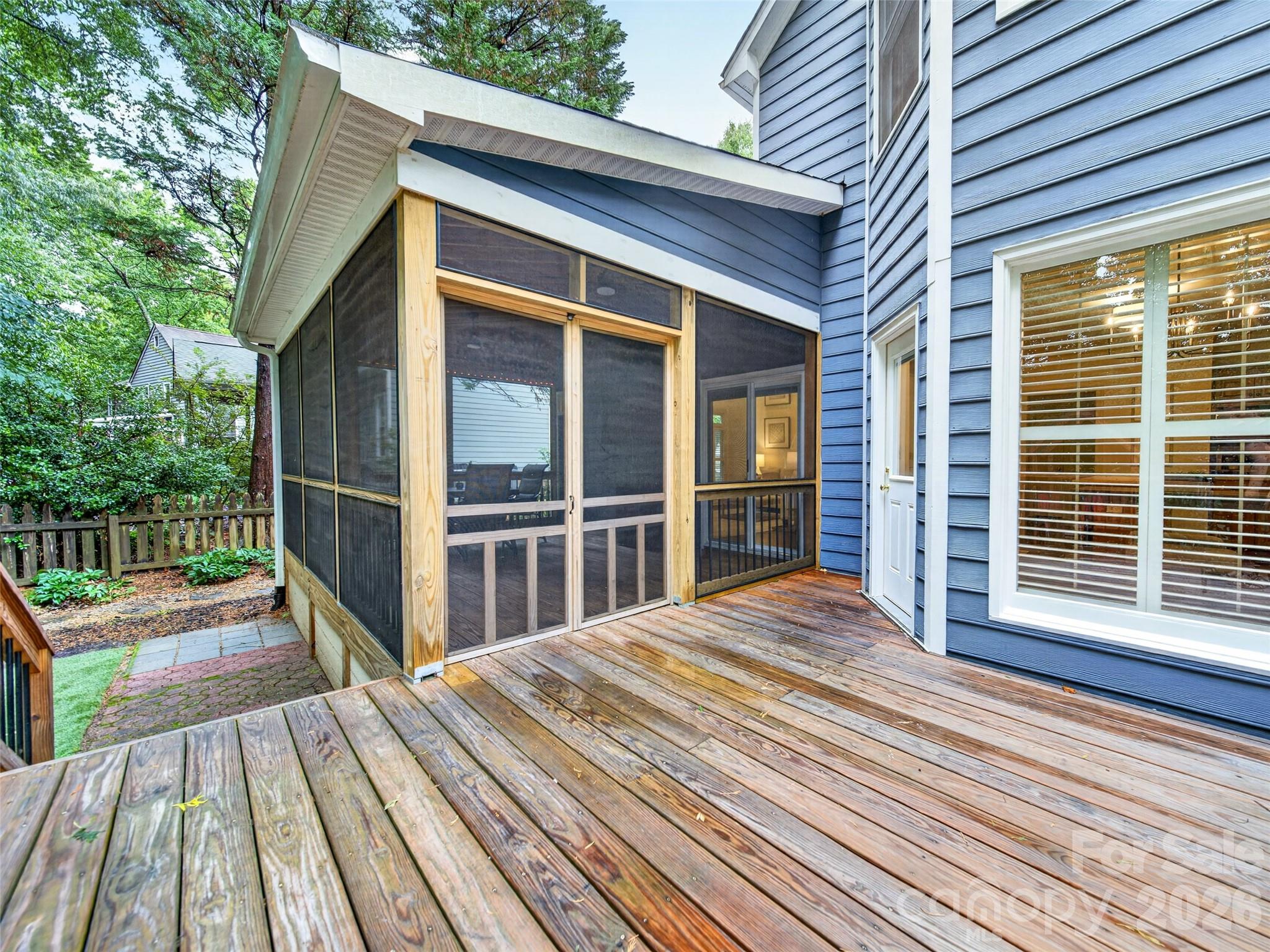 Davis Lake - Residential