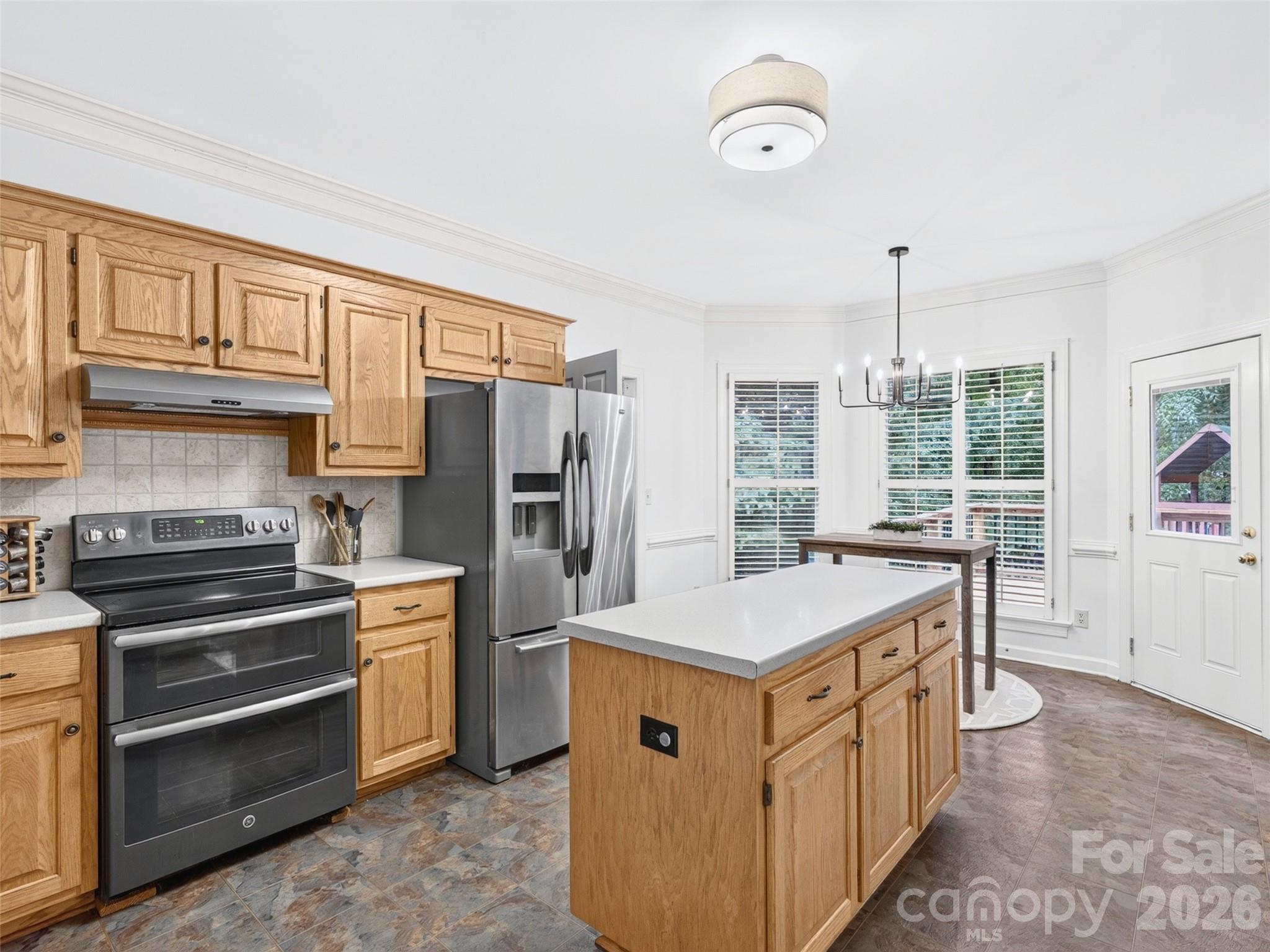 Davis Lake - Residential