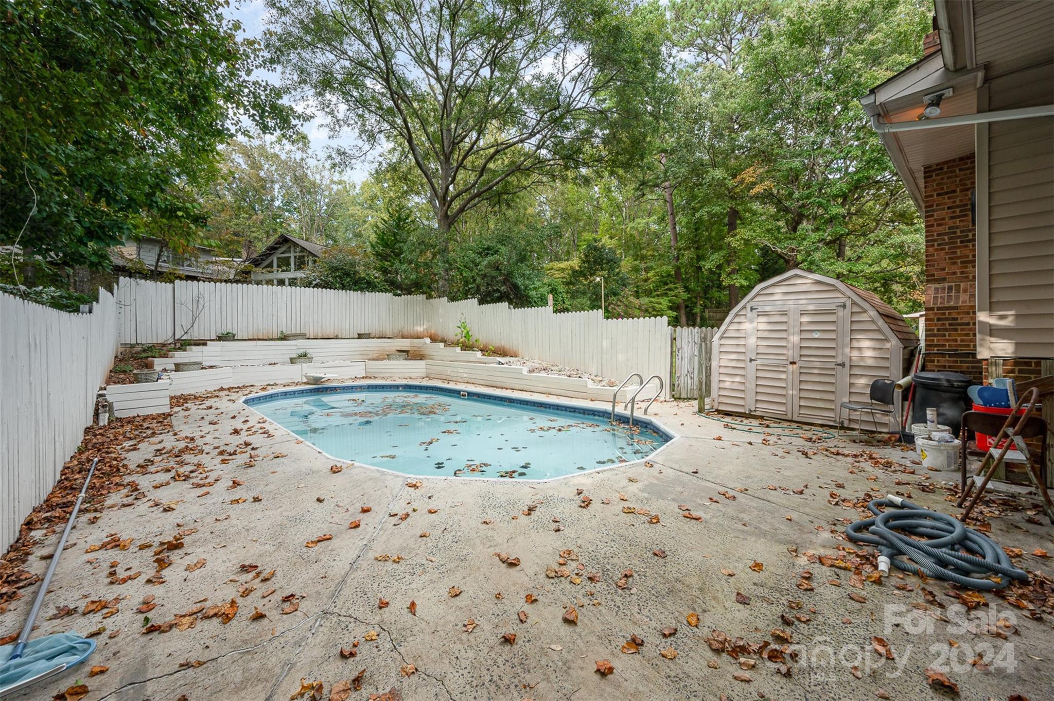 Forest Hills - Residential