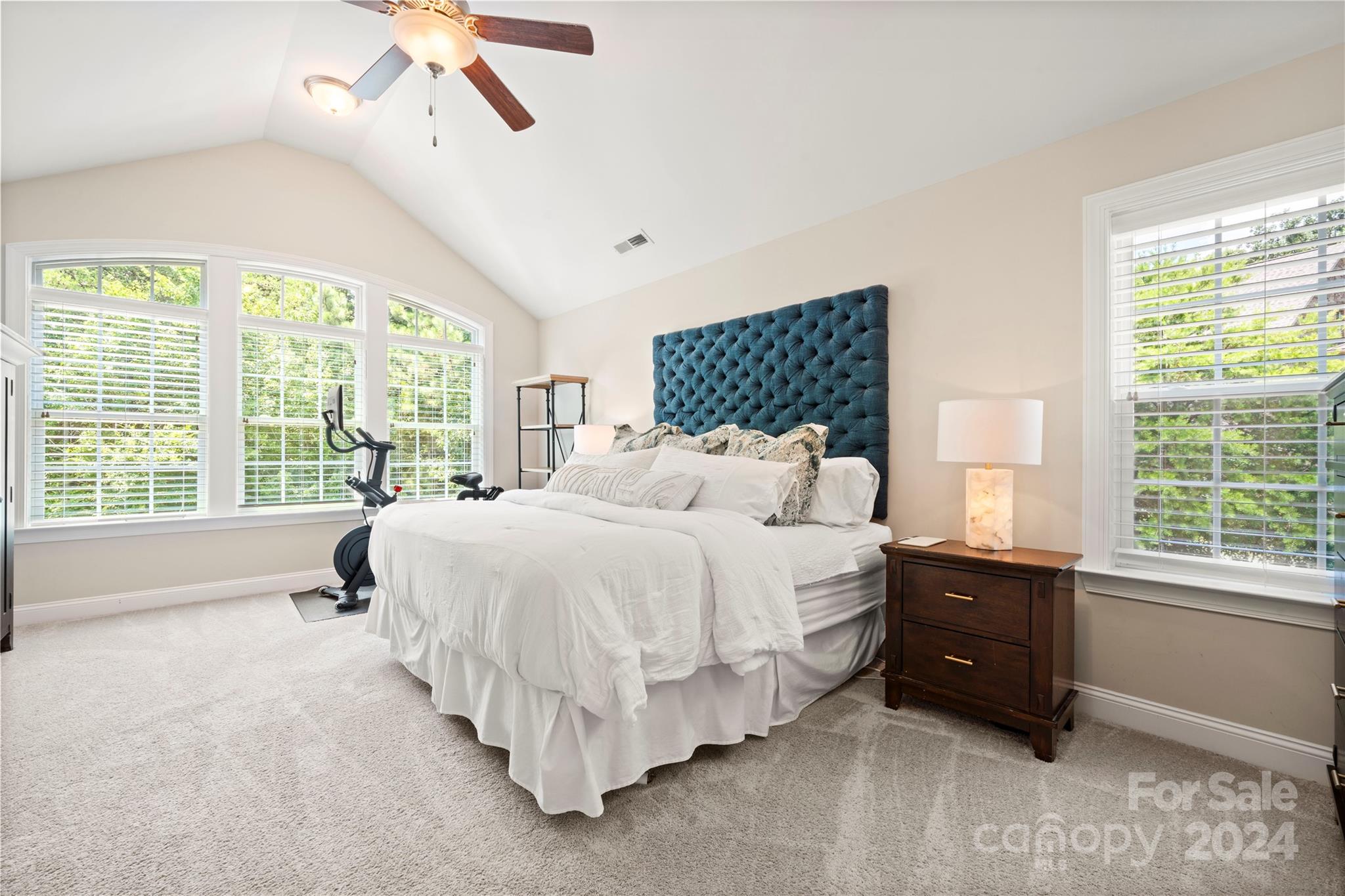 The Retreat At Sunset Ridge - Residential